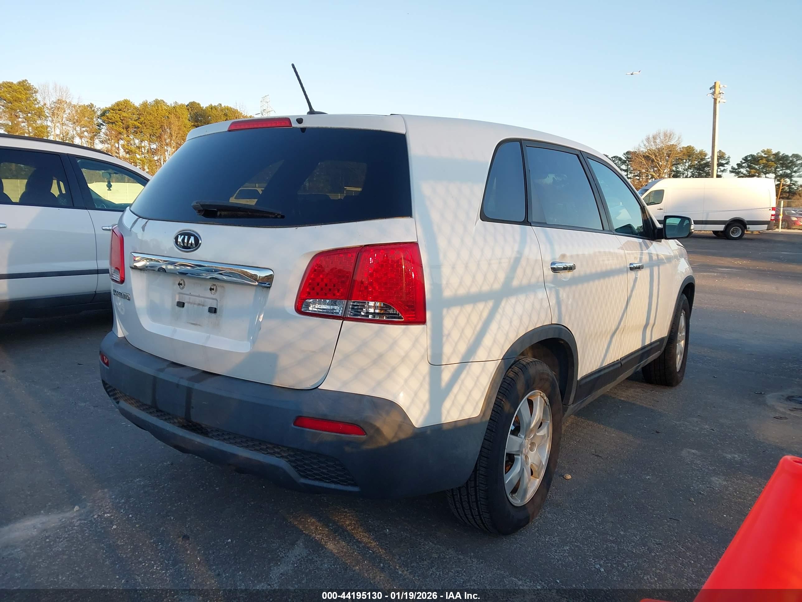 KIA SORENTO image 4