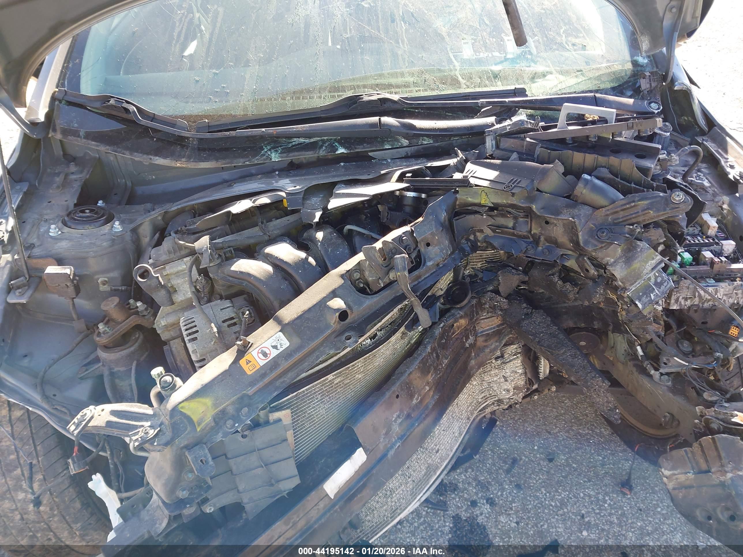 HYUNDAI ELANTRA image 10