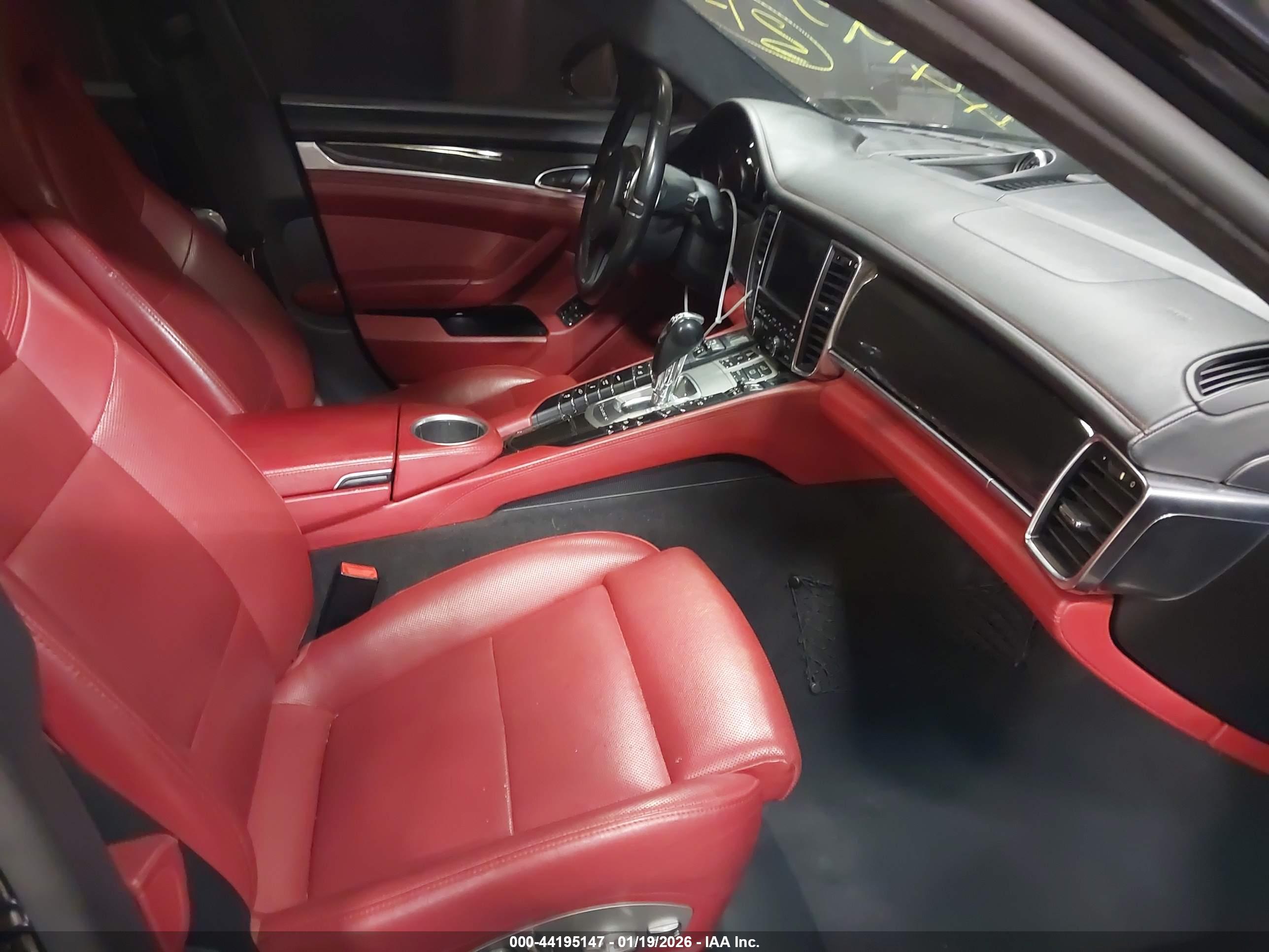 PORSCHE PANAMERA image 5