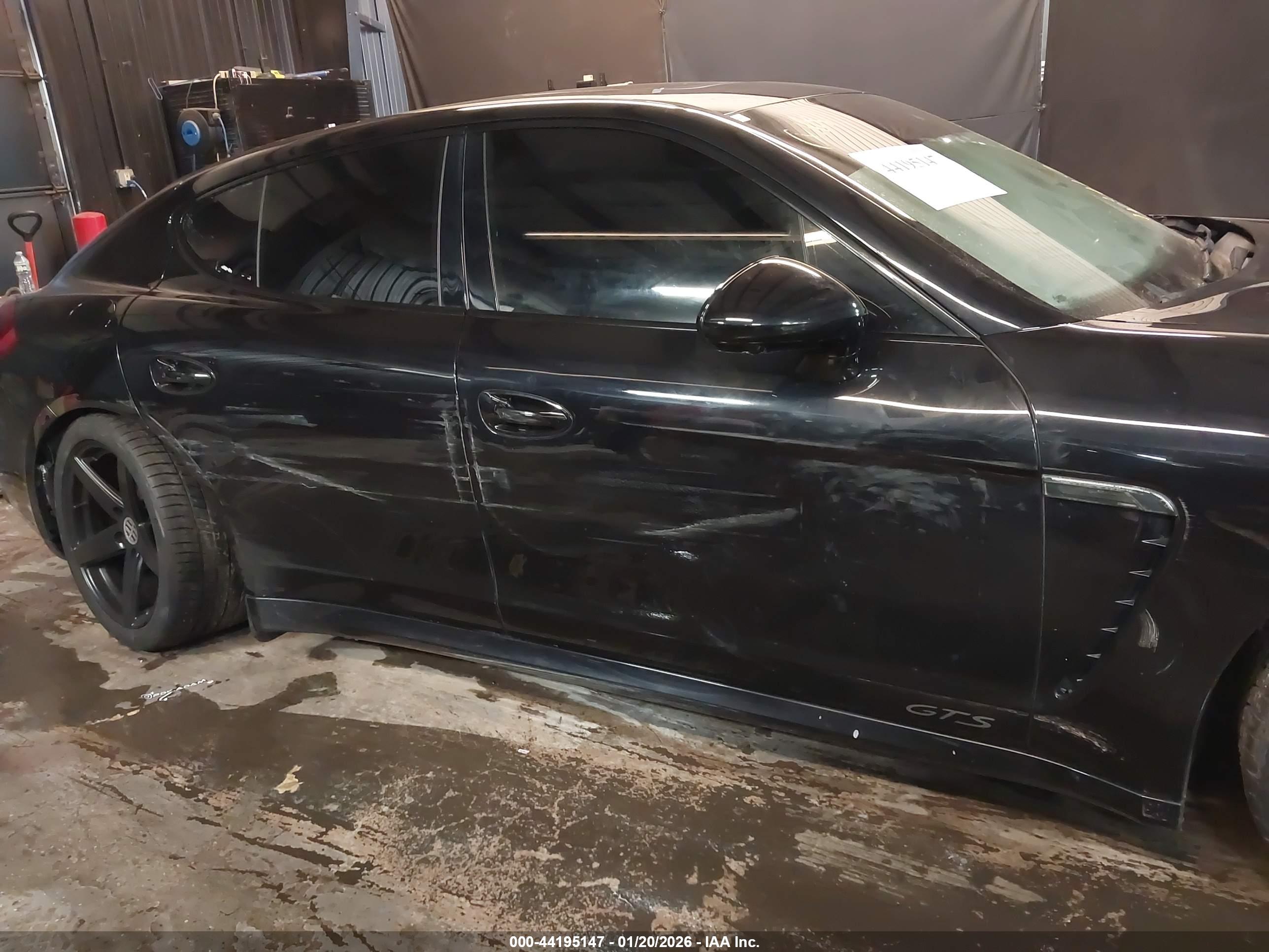 PORSCHE PANAMERA image 6