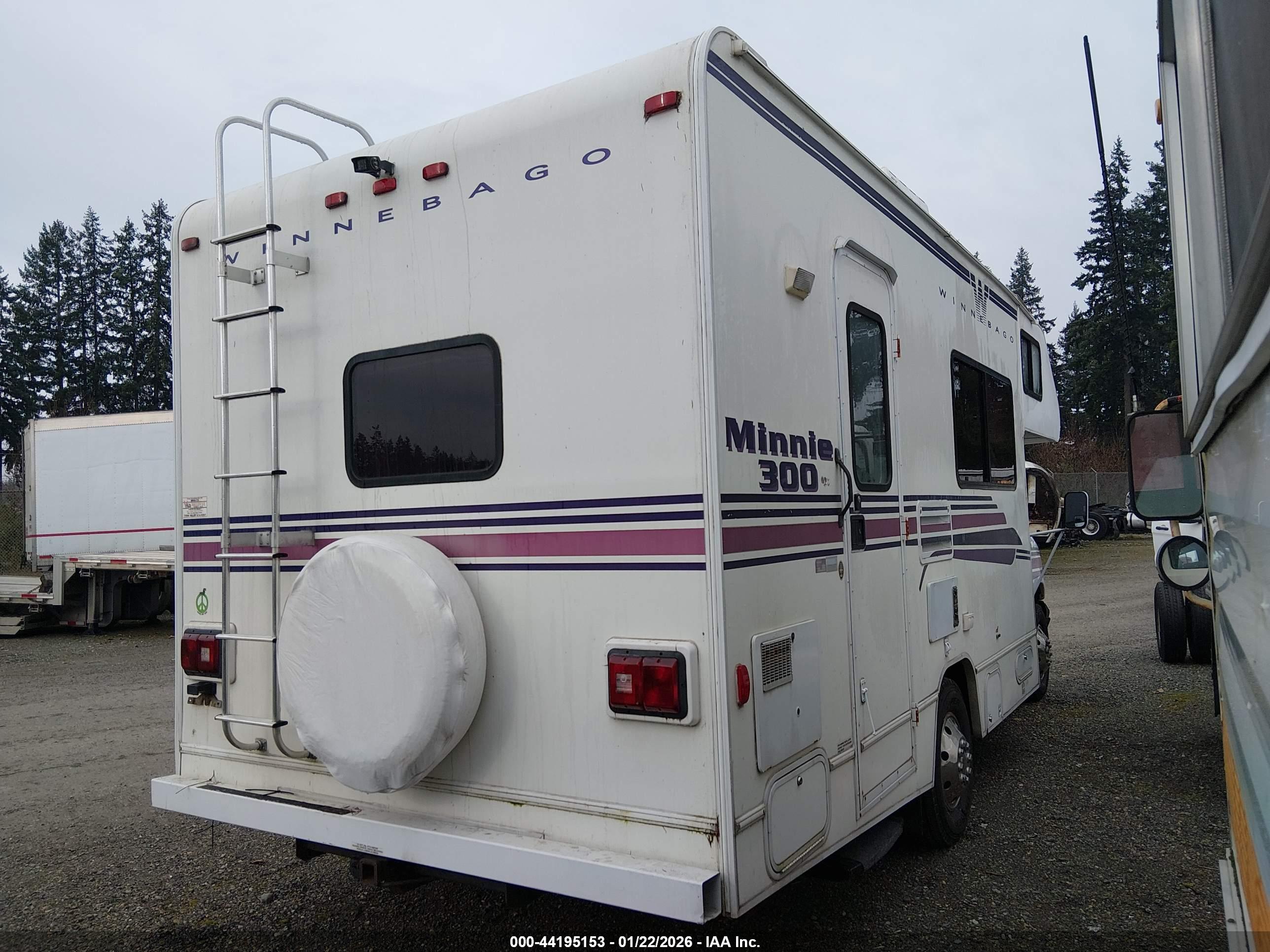 FORD ECONOLINE image 4