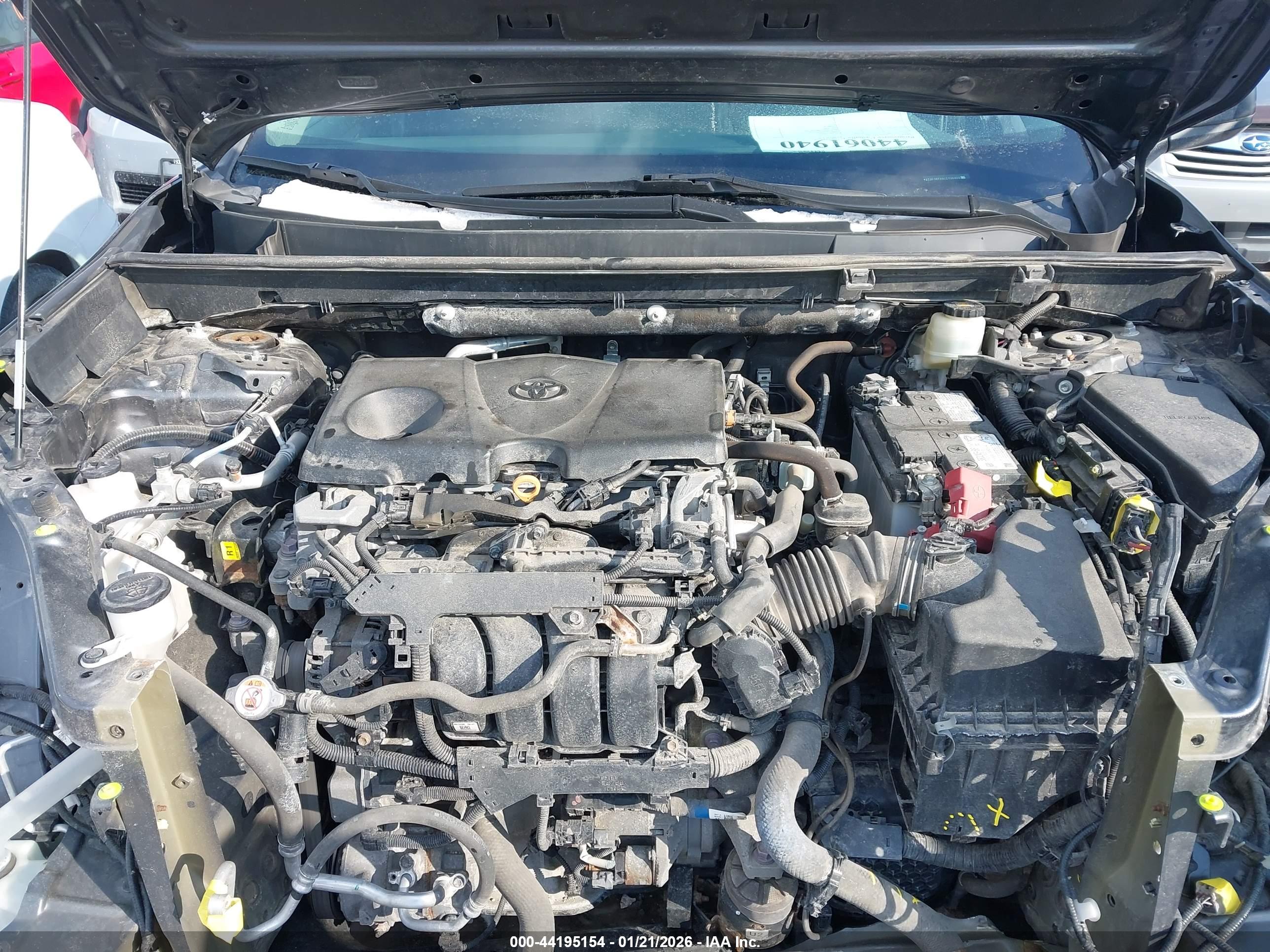 TOYOTA RAV4 image 10