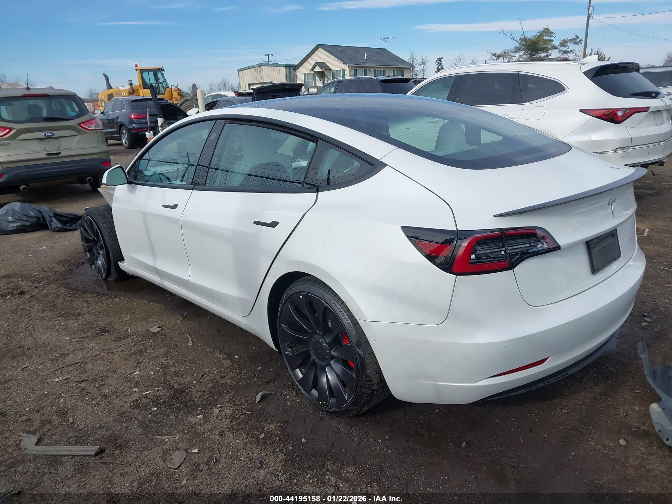 TESLA MODEL image 3