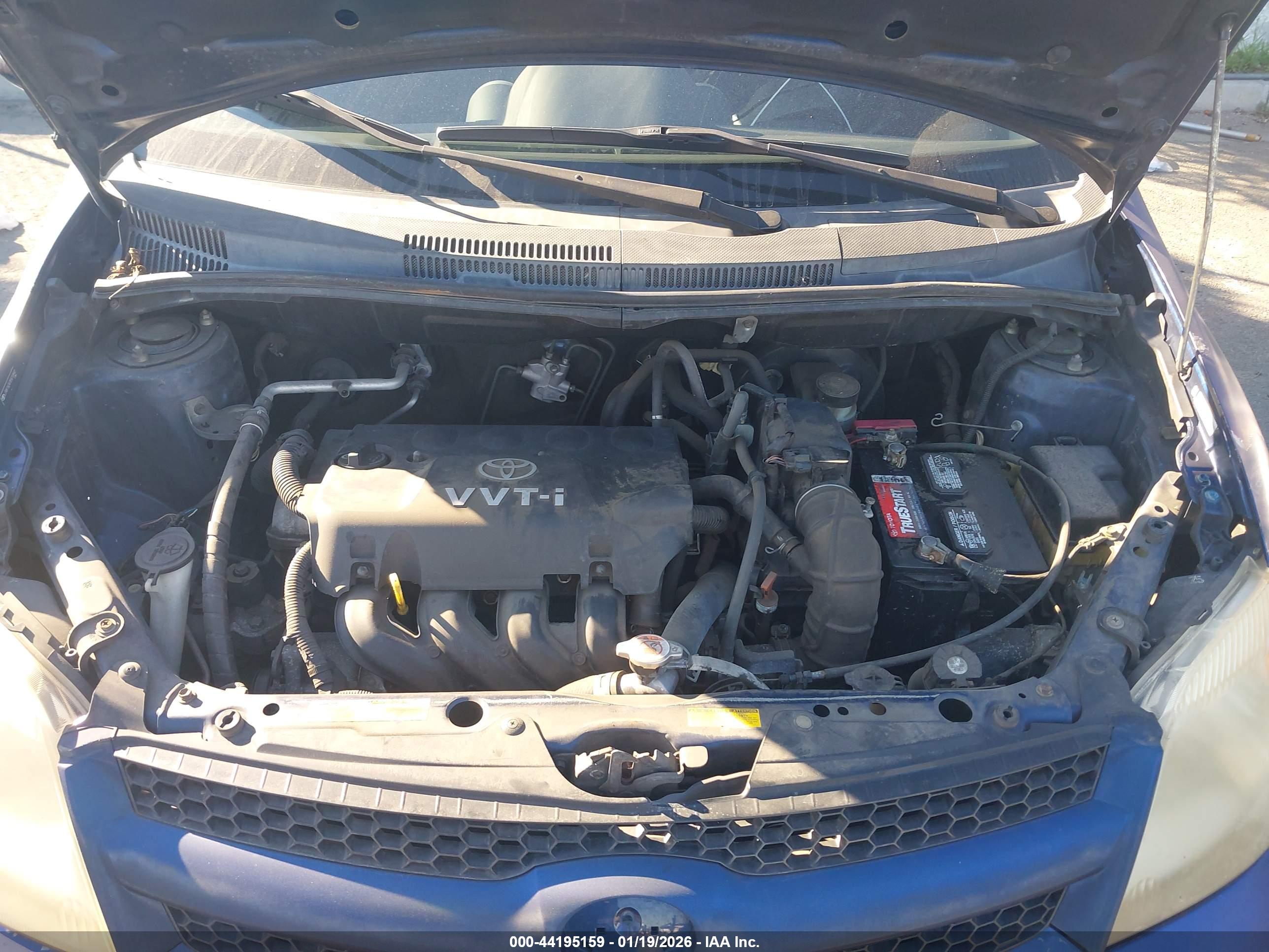 SCION XA image 10