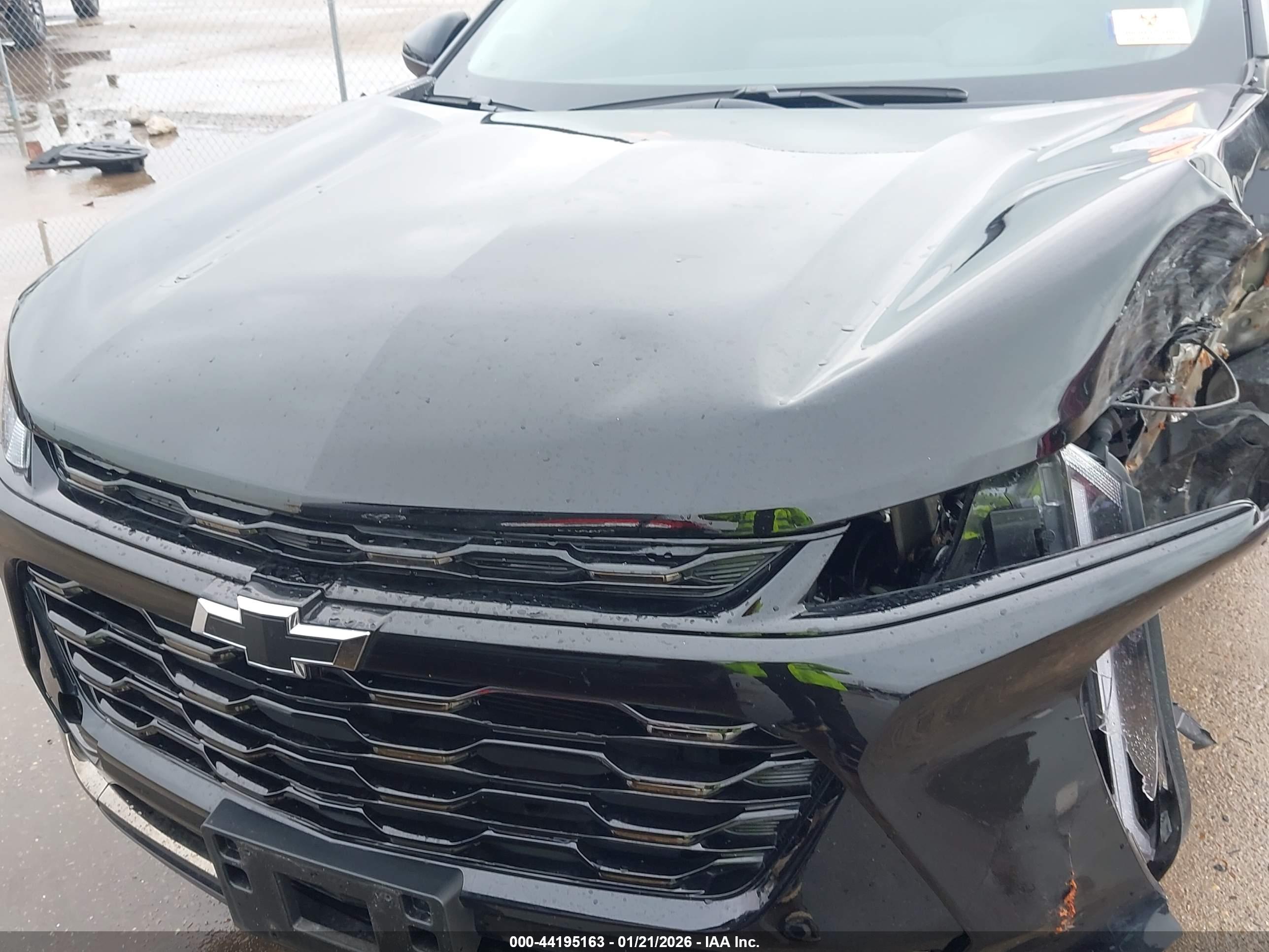 CHEVROLET TRAX image 10