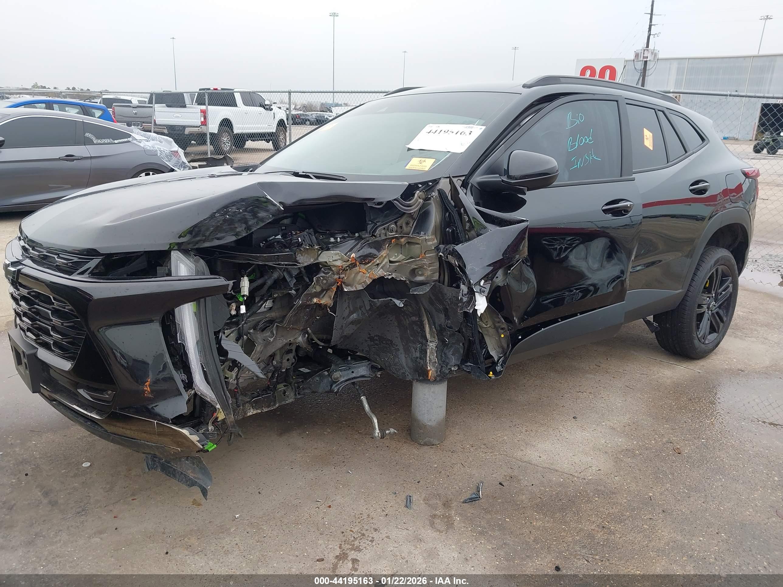 CHEVROLET TRAX image 2