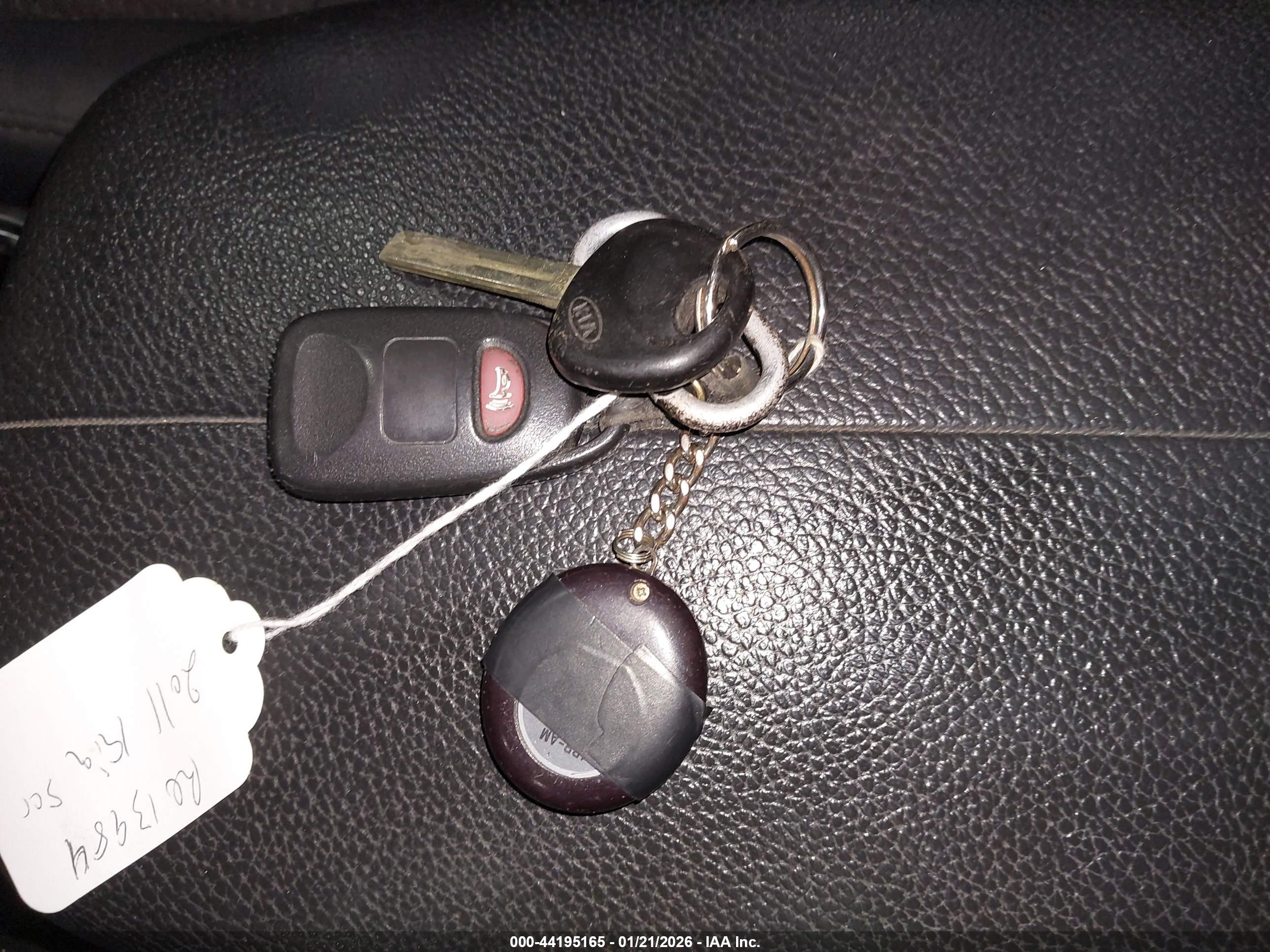 KIA SORENTO image 11