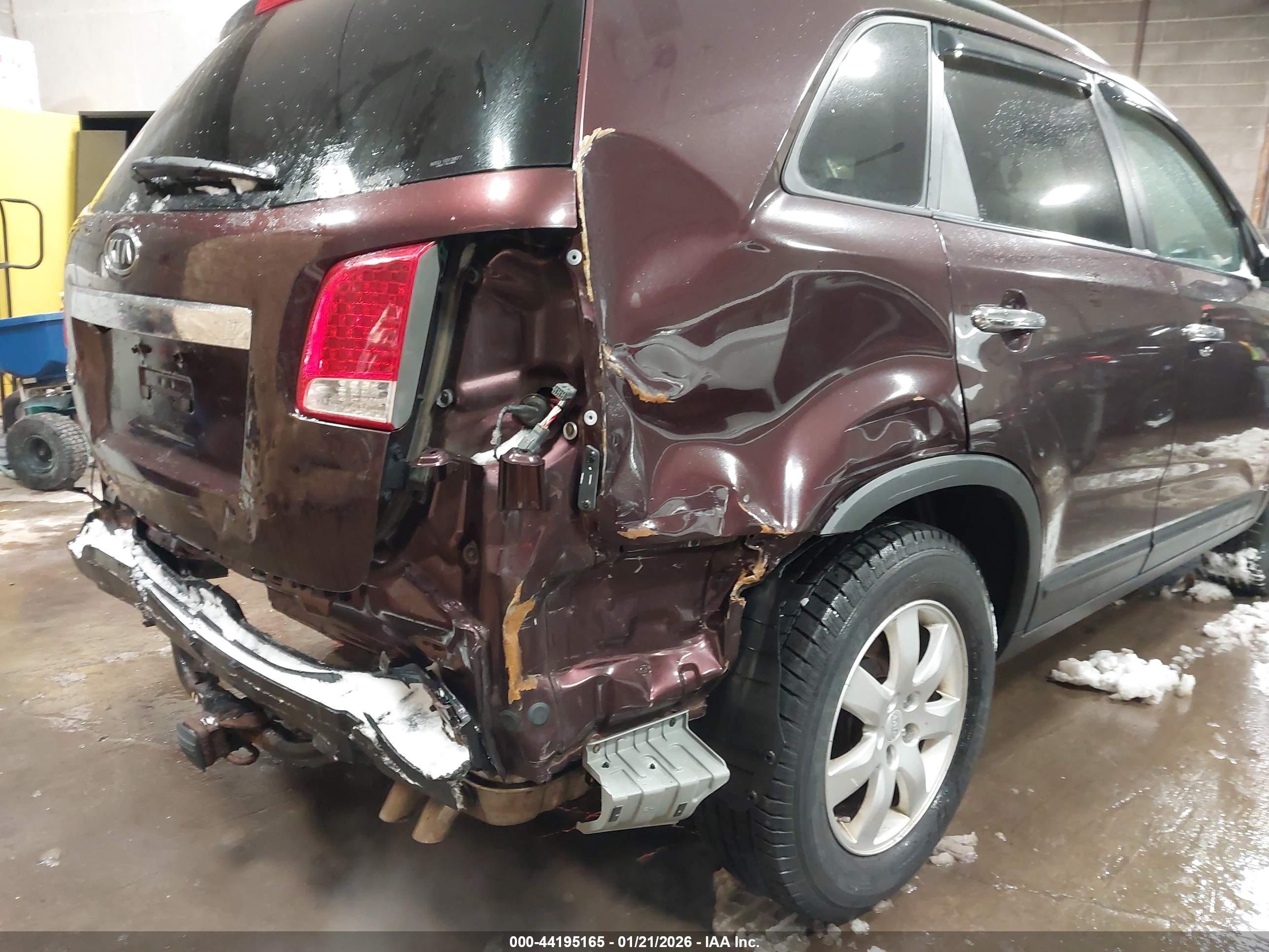 KIA SORENTO image 6