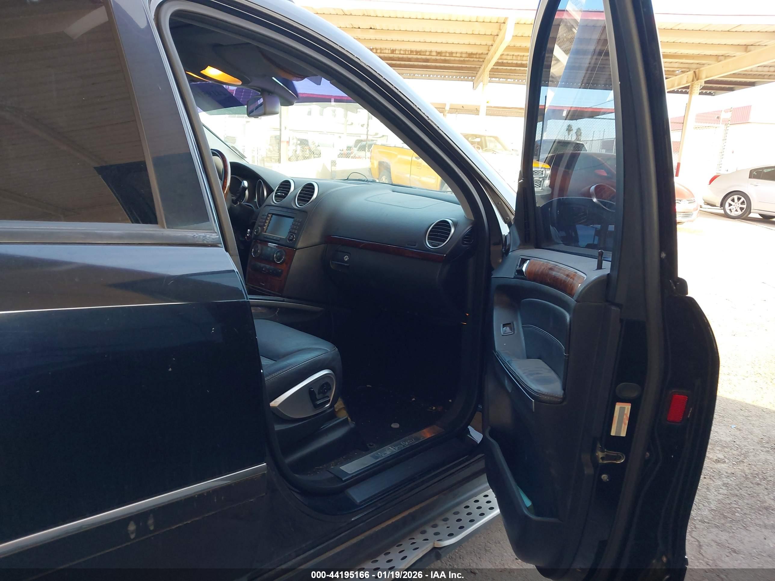 MERCEDES-BENZ GL image 5