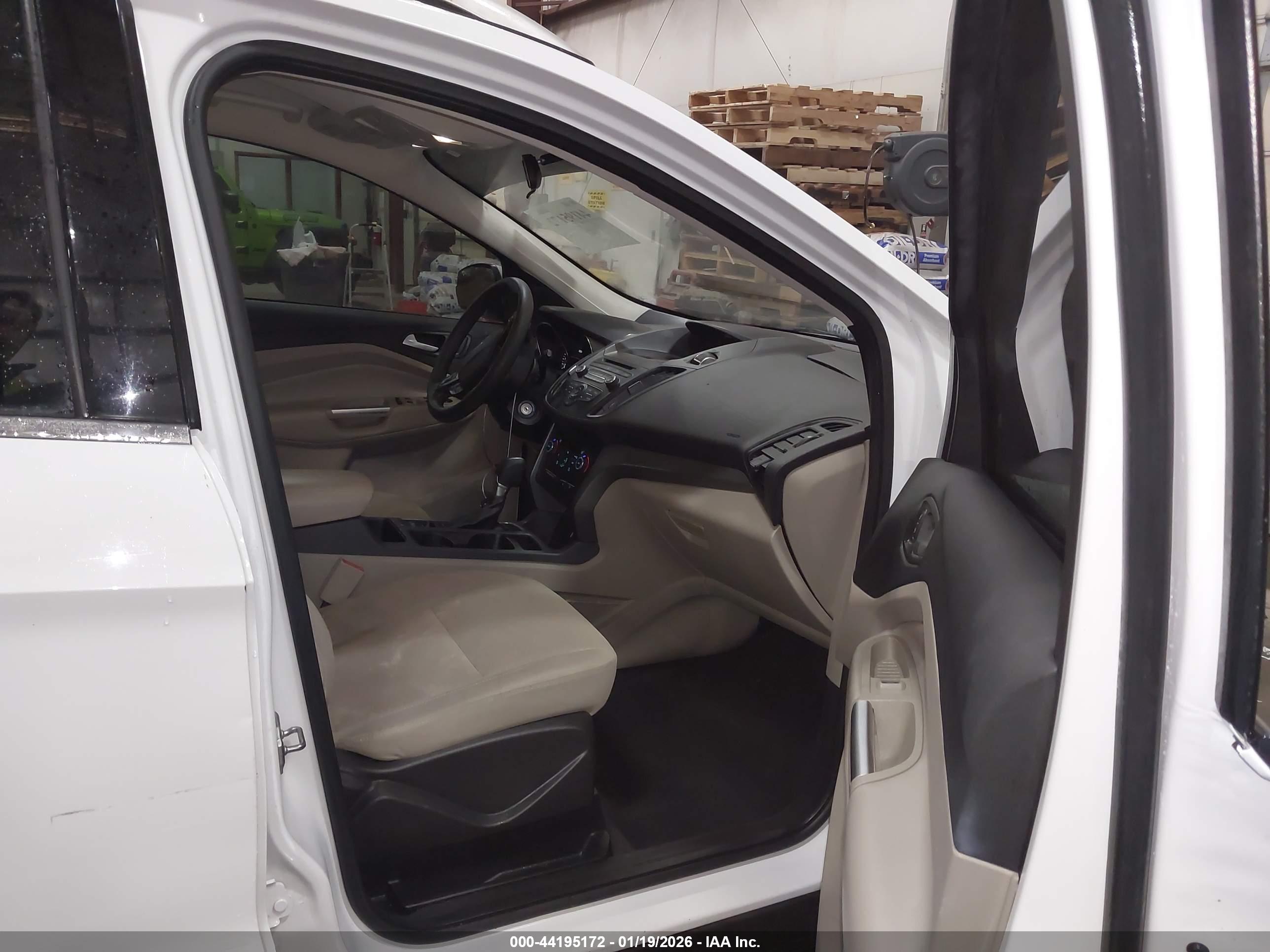 FORD ESCAPE image 5
