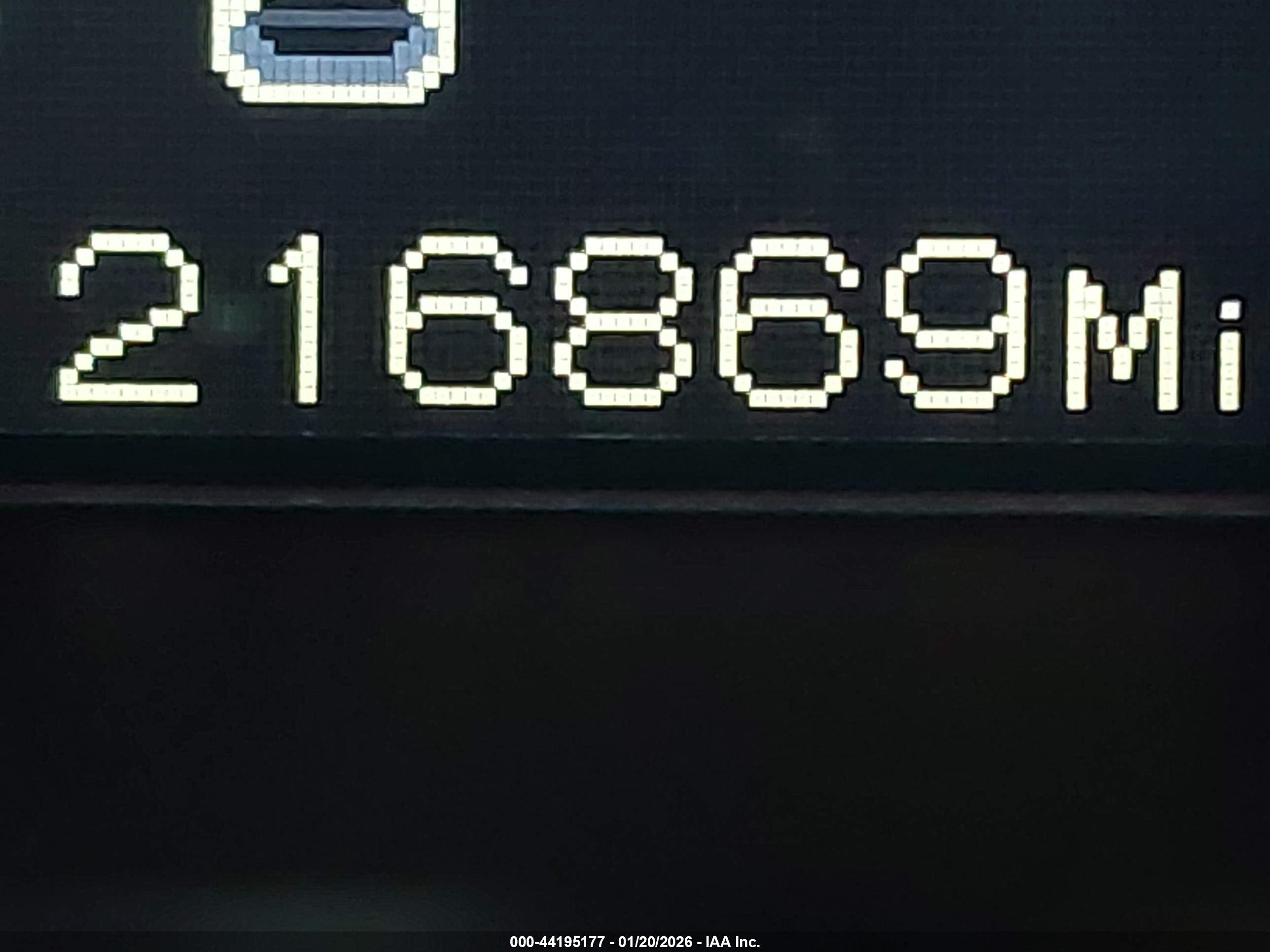 LEXUS GS image 7