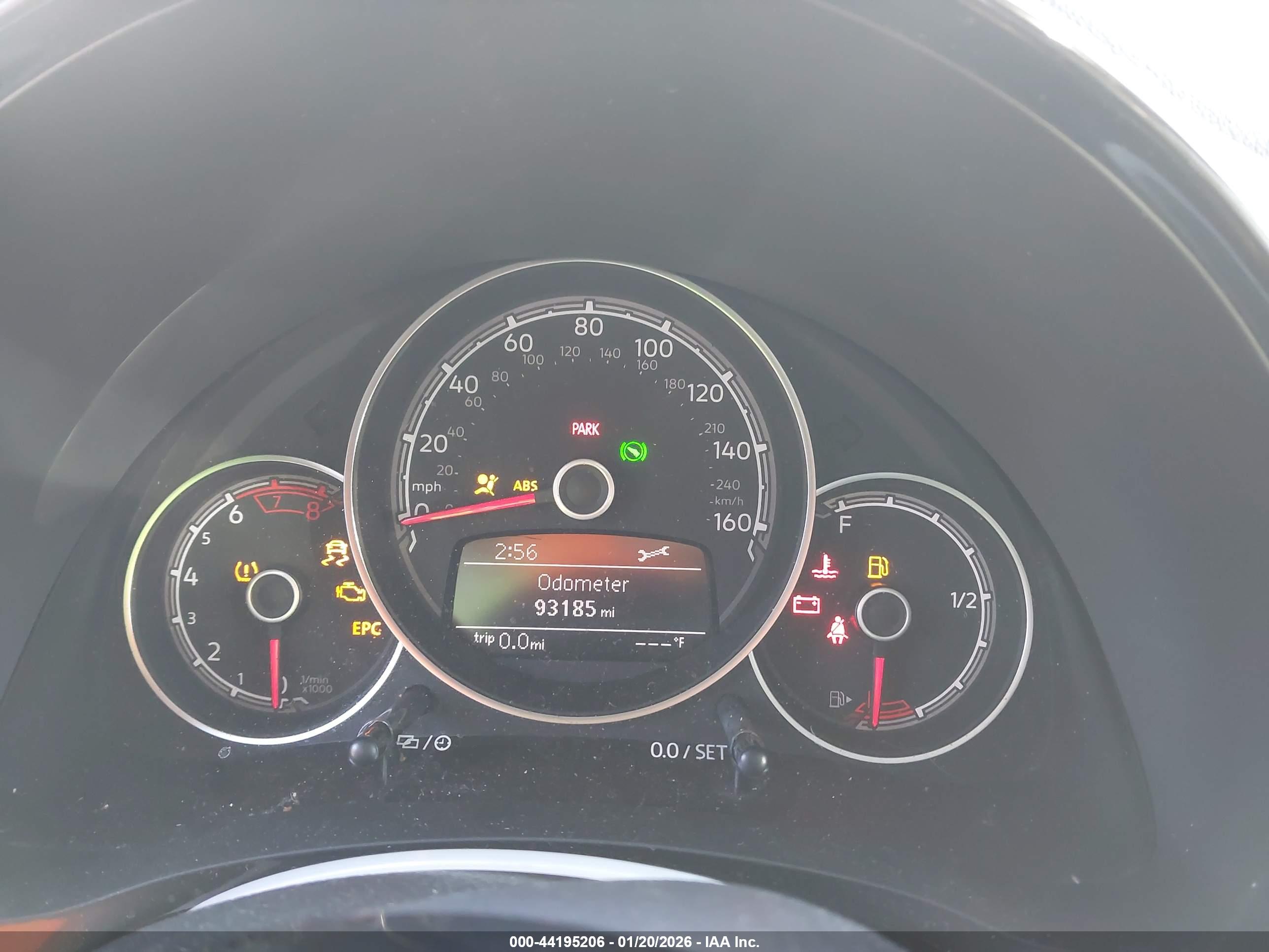 VOLKSWAGEN BEETLE image 7