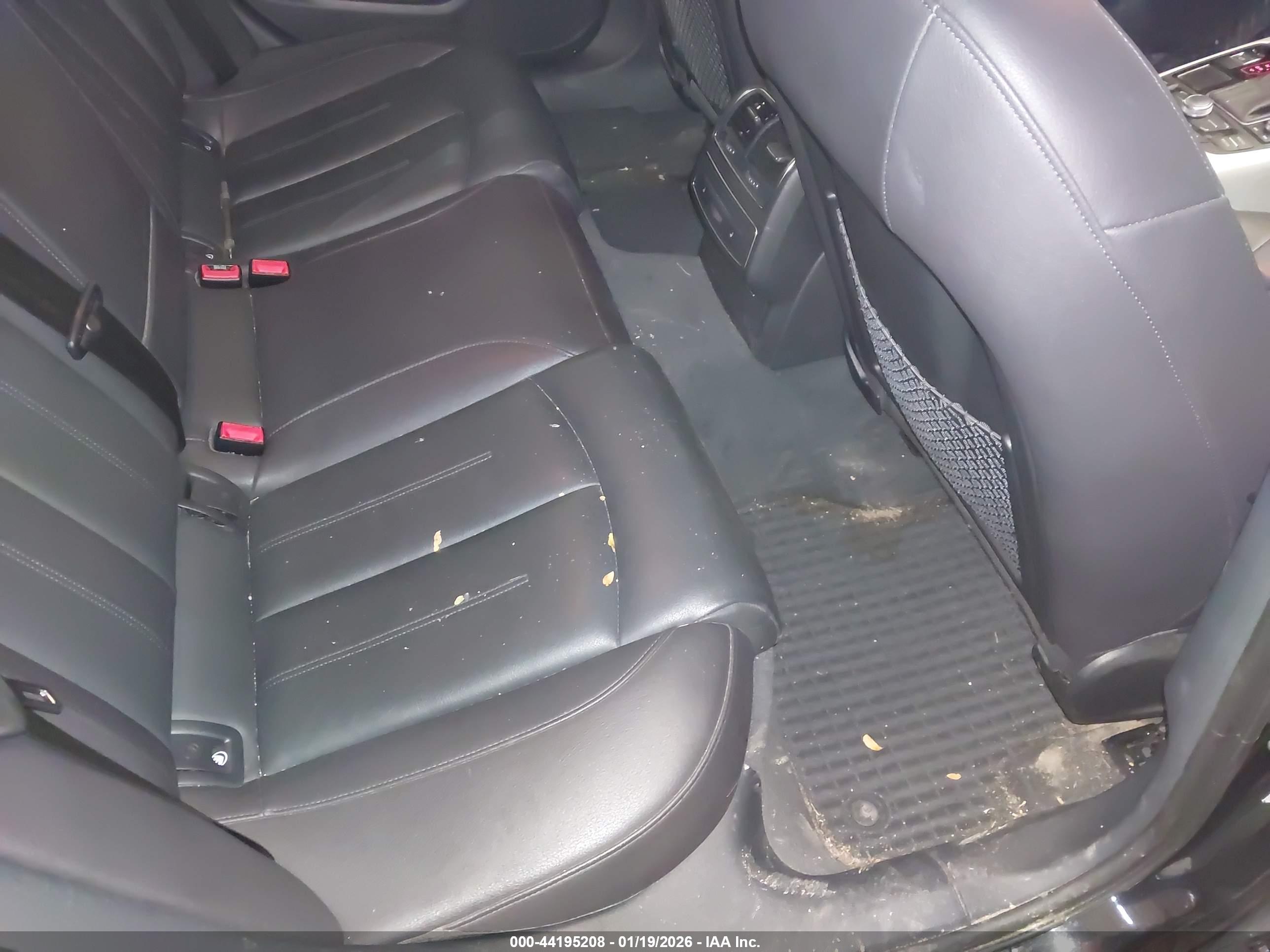 AUDI A6 image 8