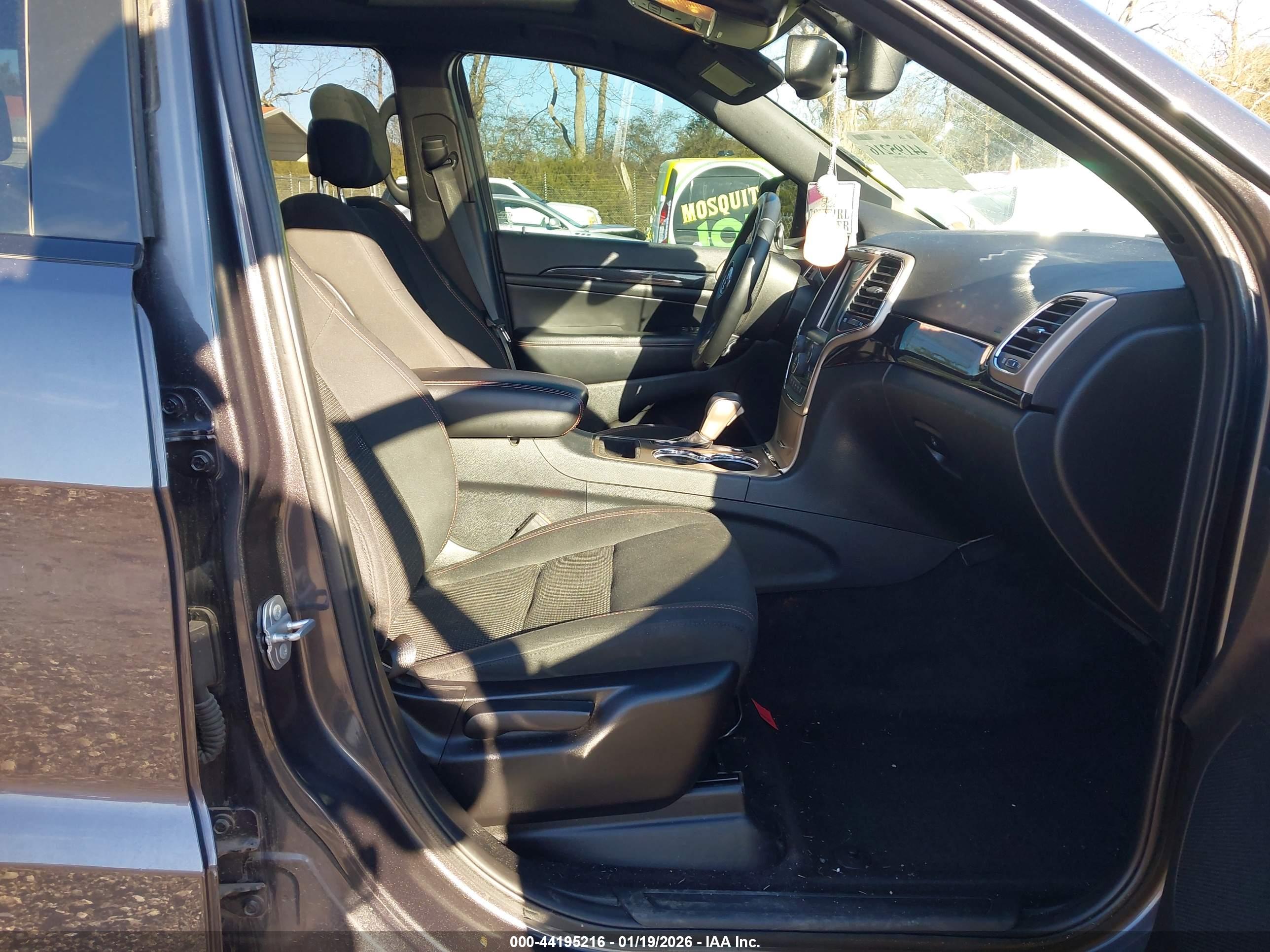 JEEP GRAND image 5