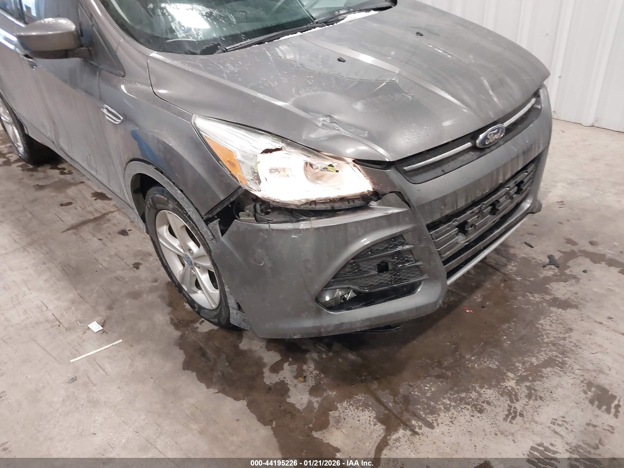 FORD ESCAPE image 6