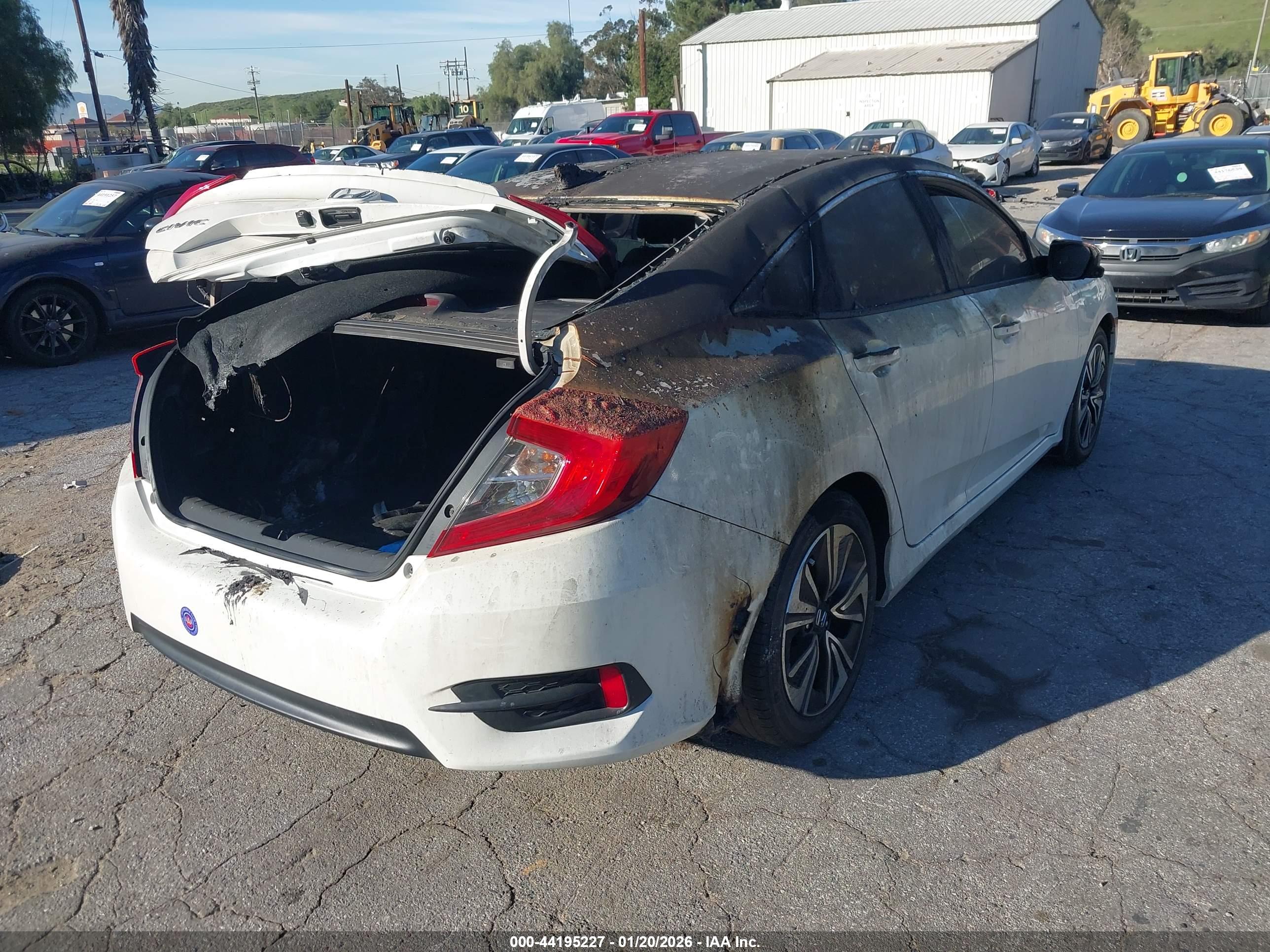 HONDA CIVIC image 4