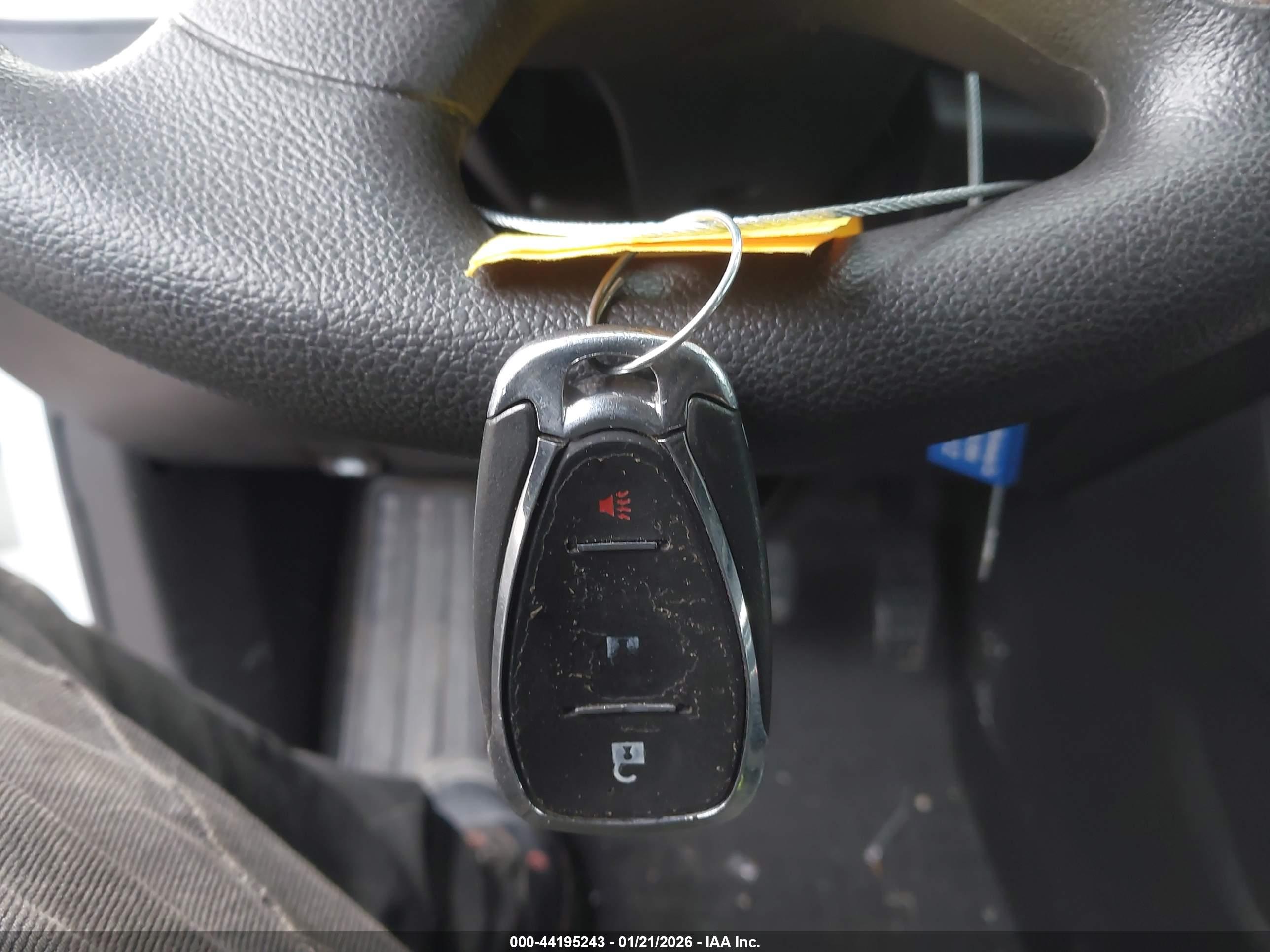 CHEVROLET TRAVERSE image 11