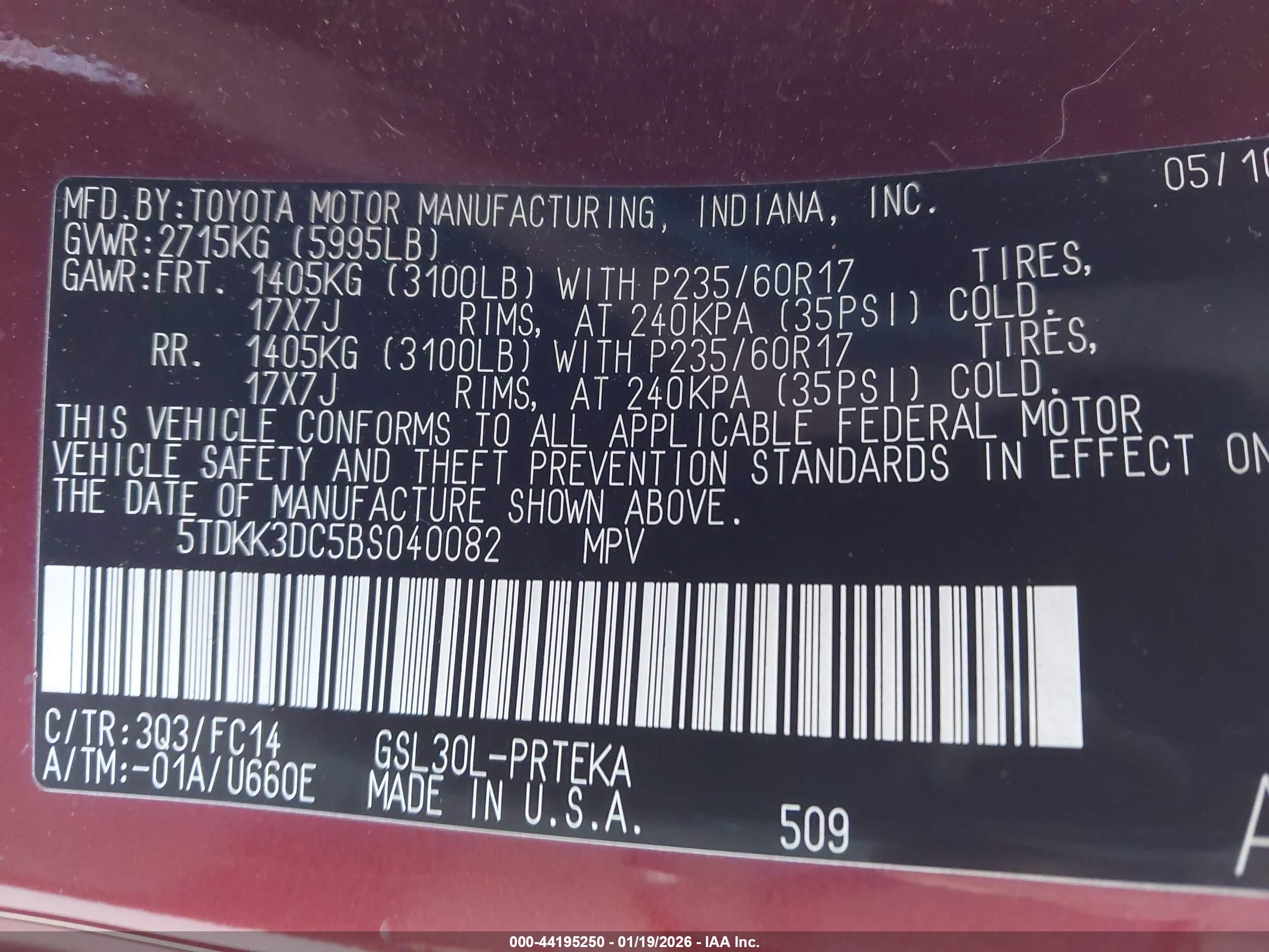 TOYOTA SIENNA image 9