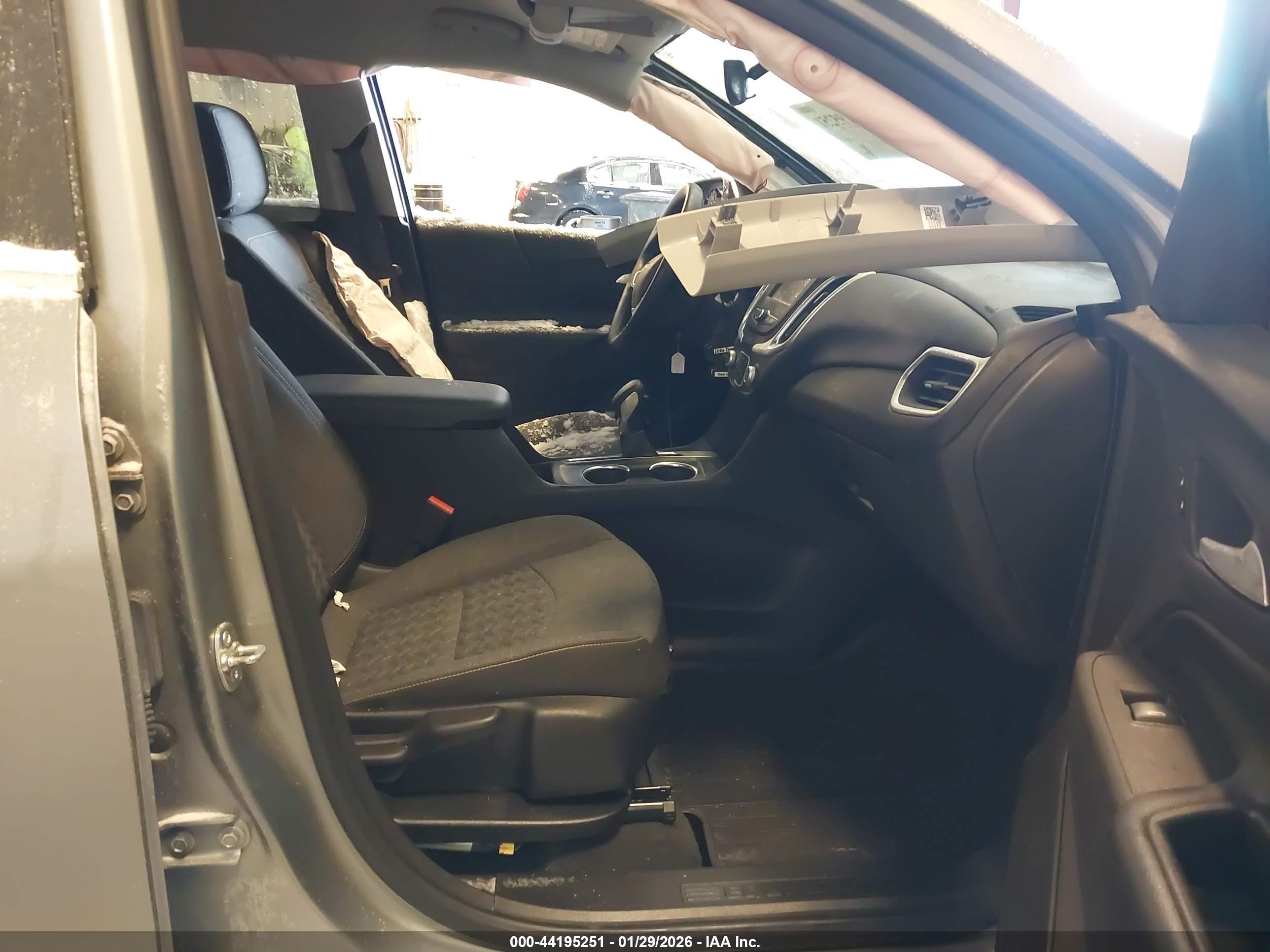 CHEVROLET EQUINOX image 5