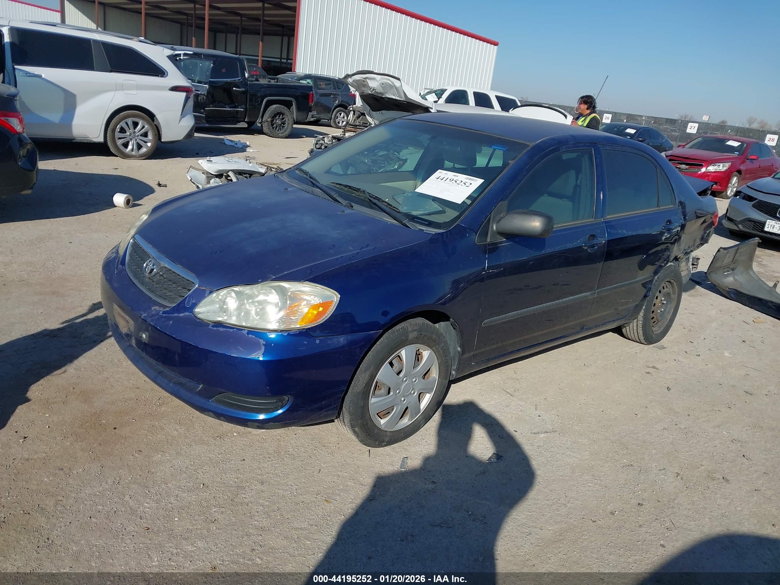 TOYOTA COROLLA image 2