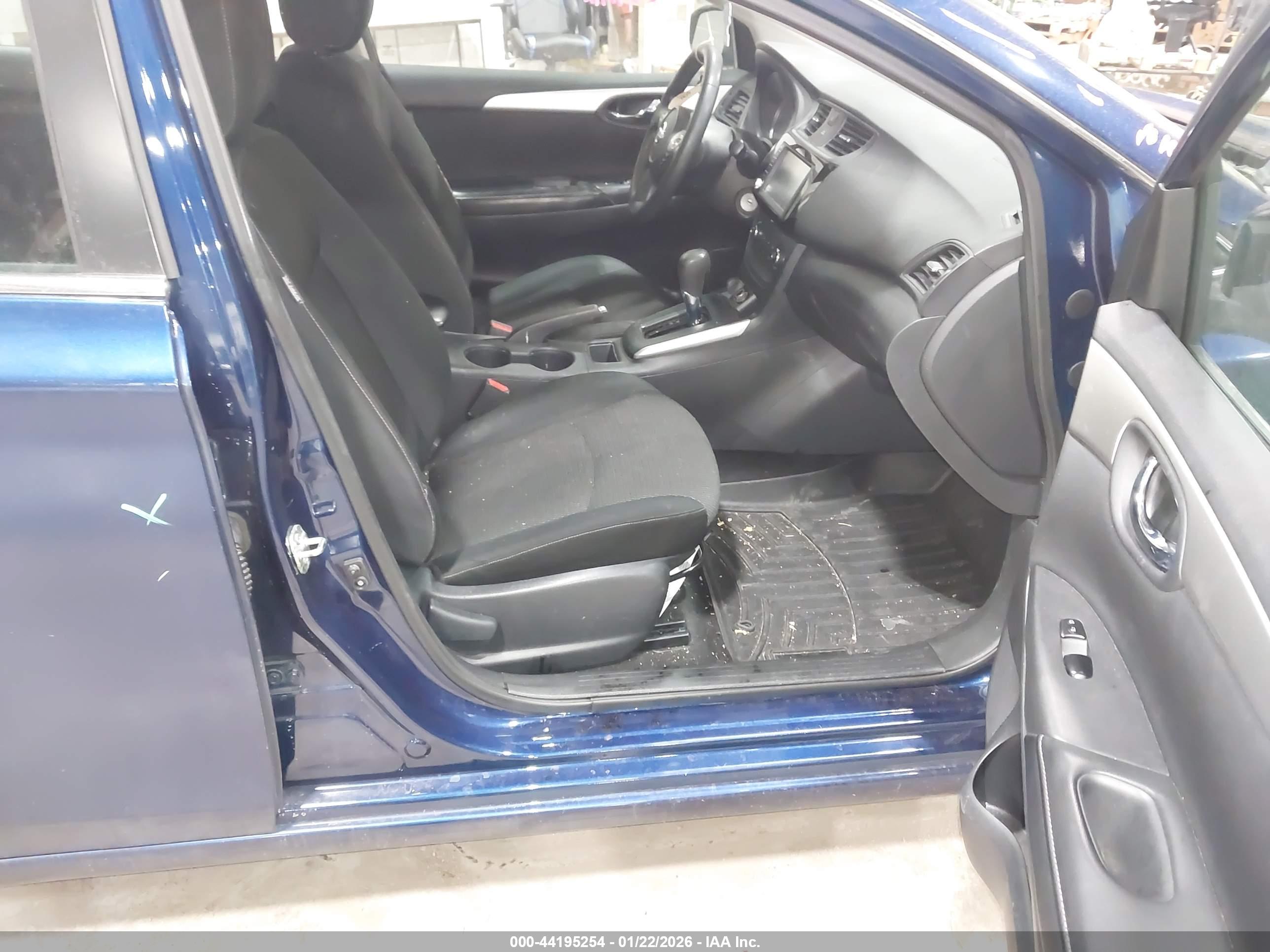 NISSAN SENTRA image 5