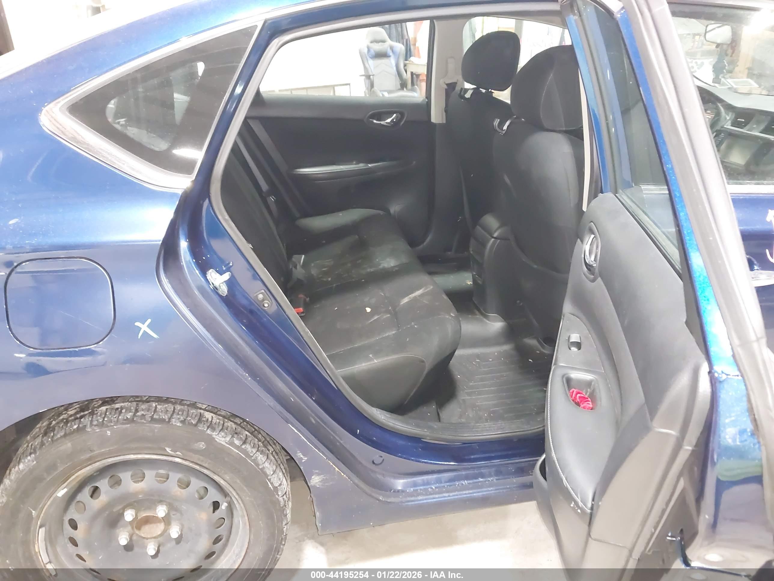 NISSAN SENTRA image 8