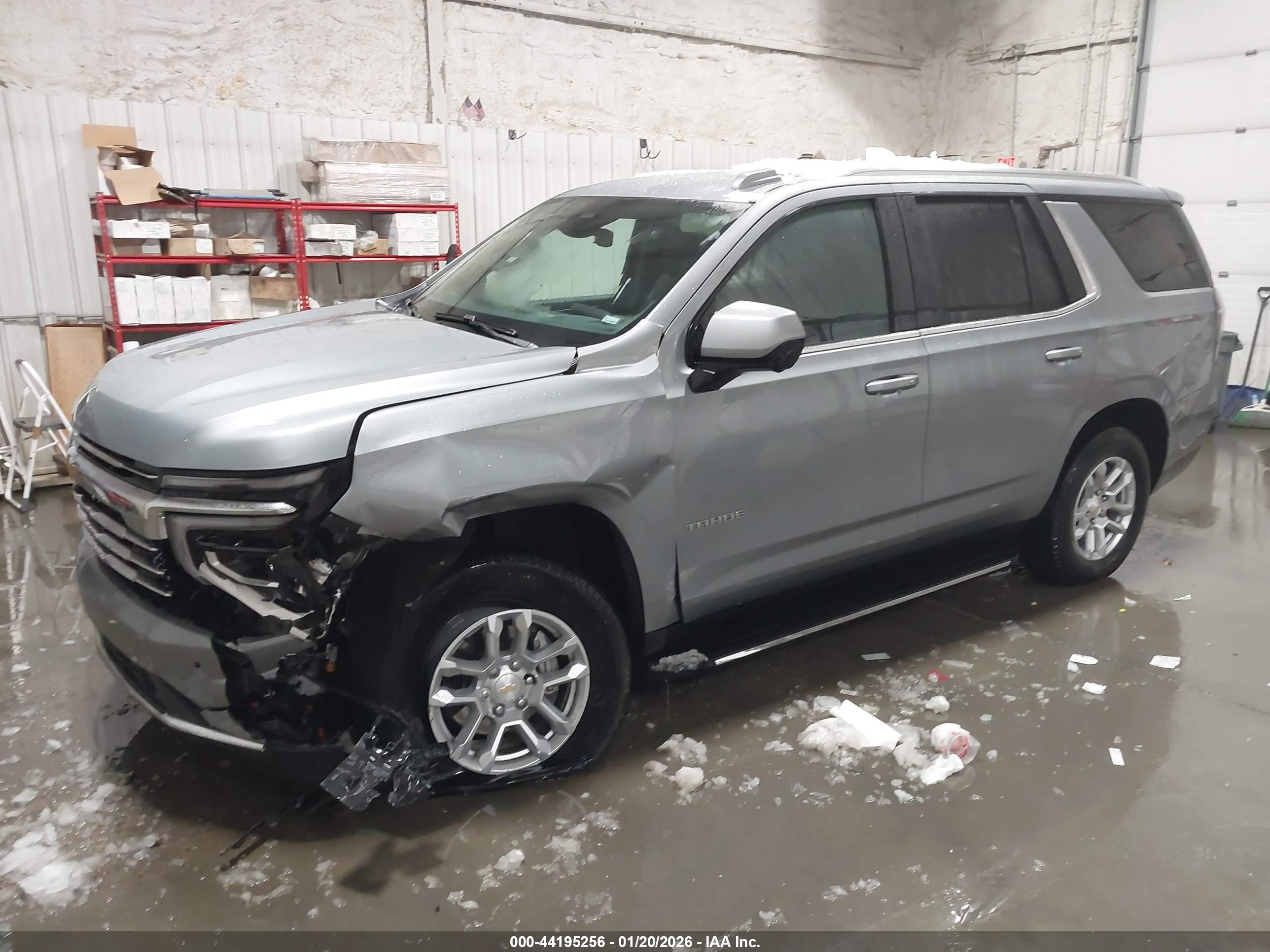 CHEVROLET TAHOE image 2
