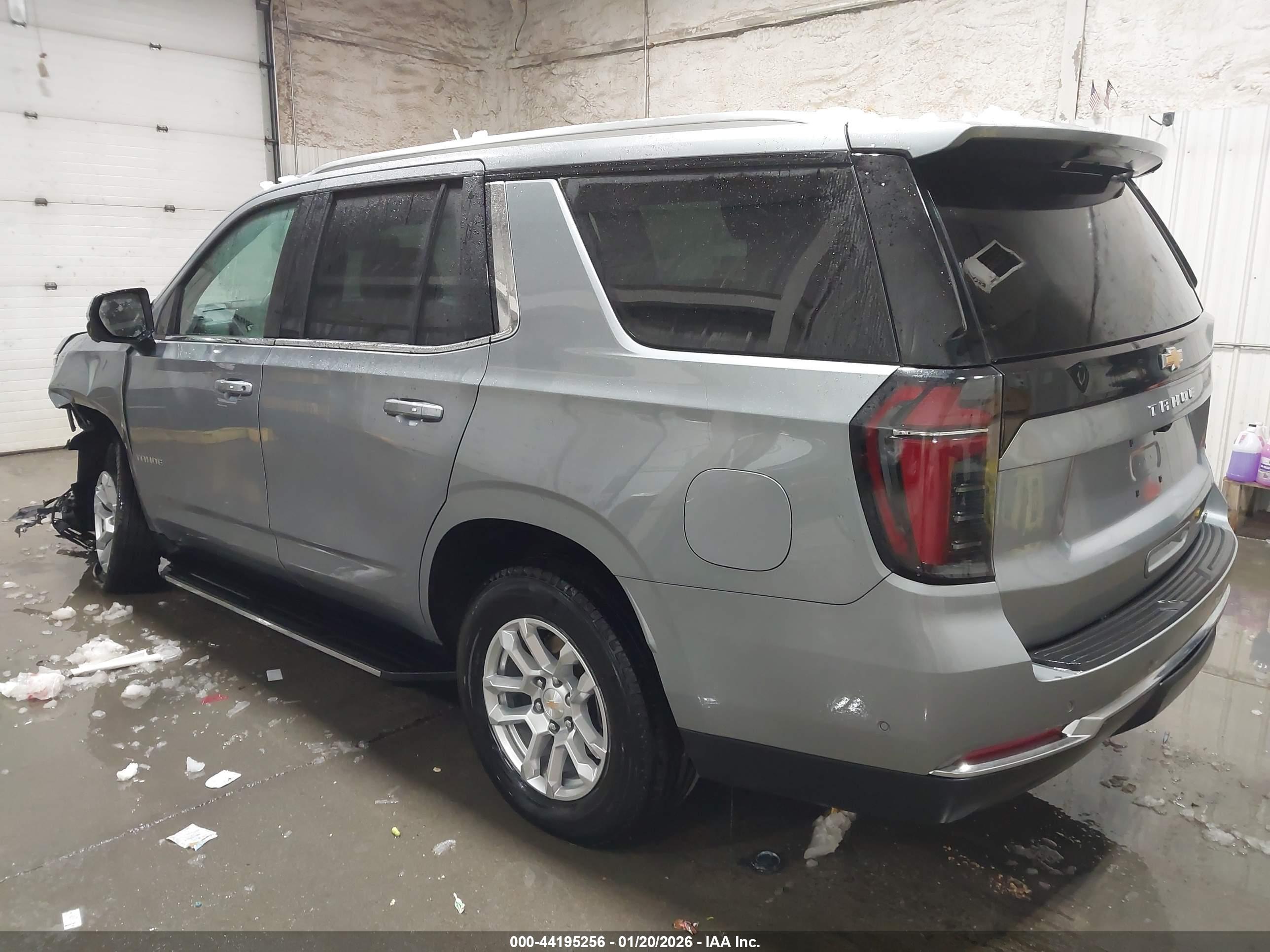 CHEVROLET TAHOE image 3