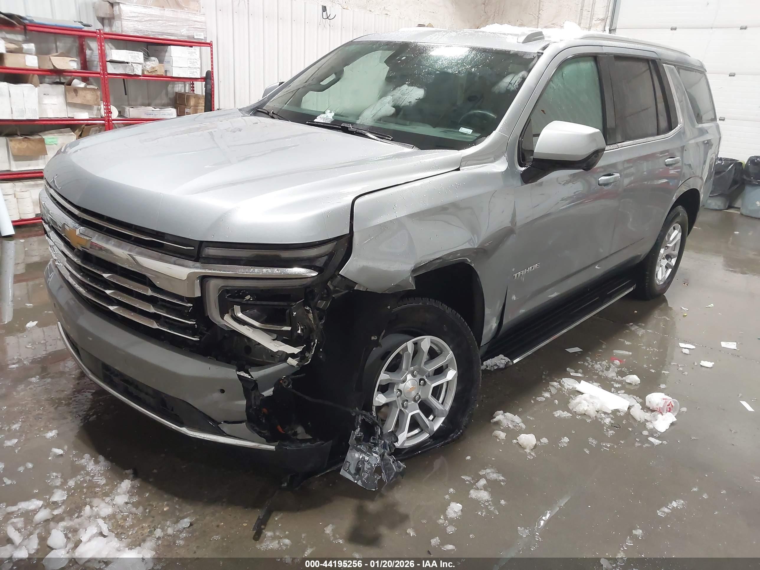 CHEVROLET TAHOE image 6