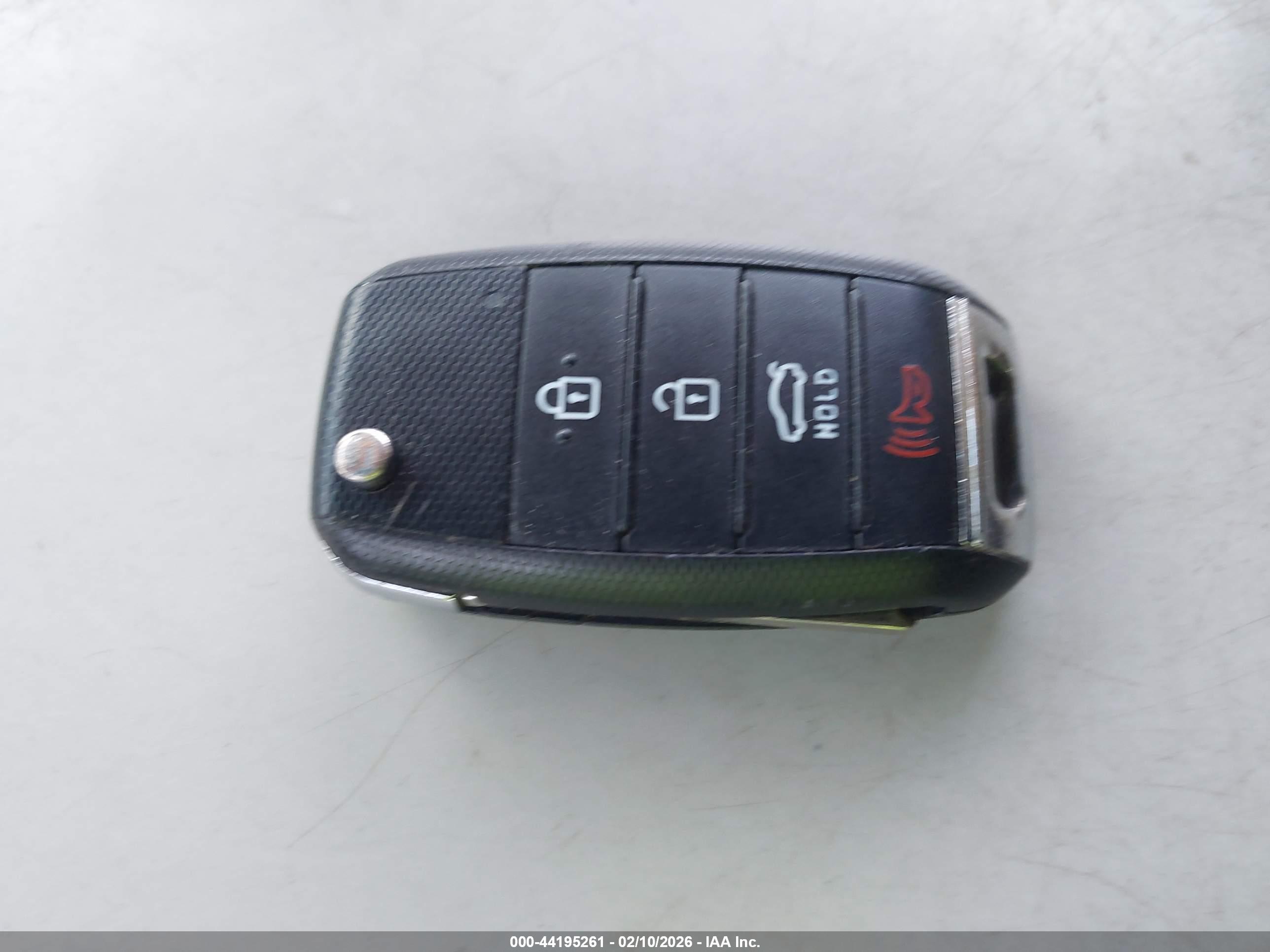 KIA RIO image 11