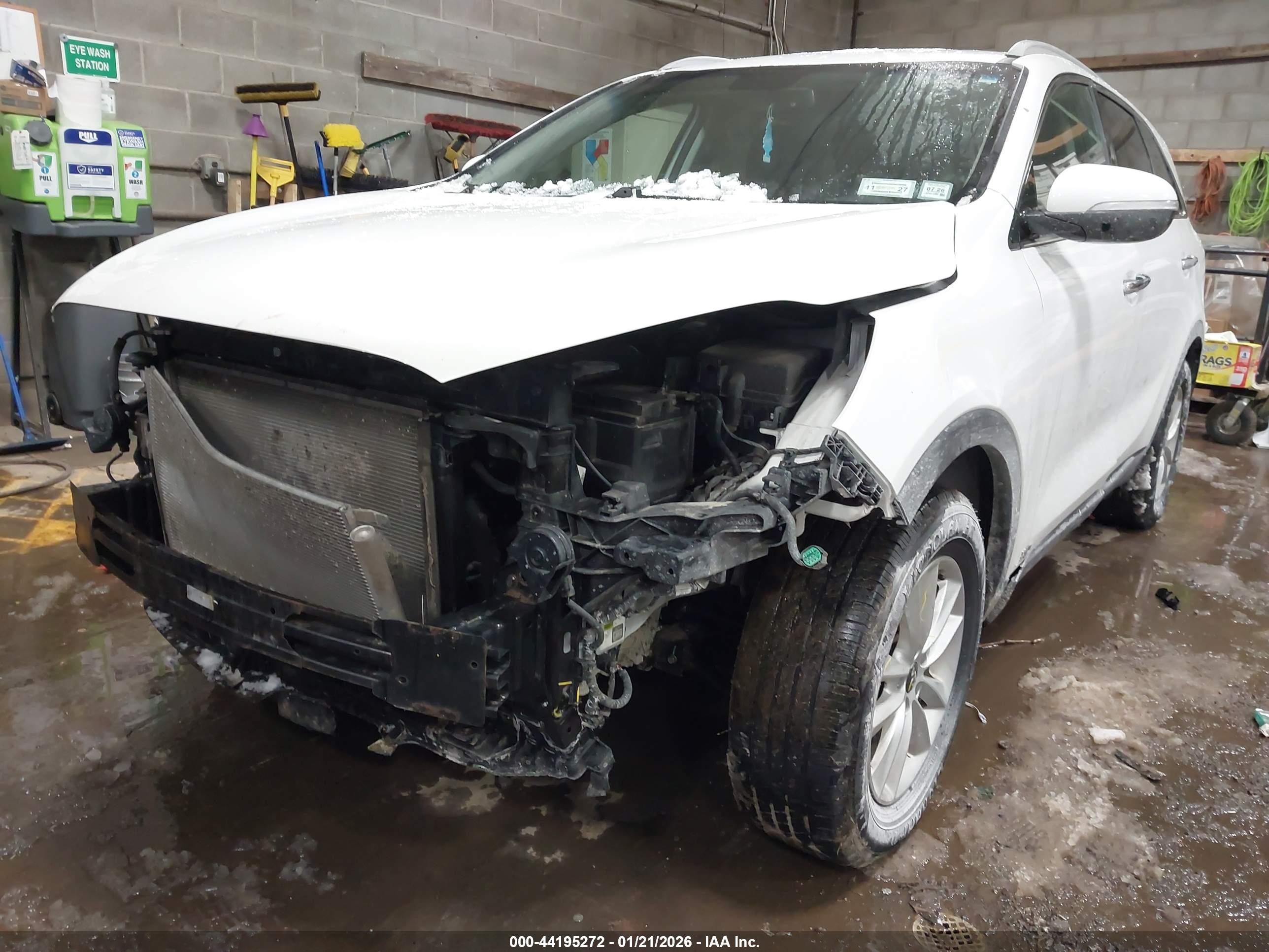 KIA SORENTO image 6