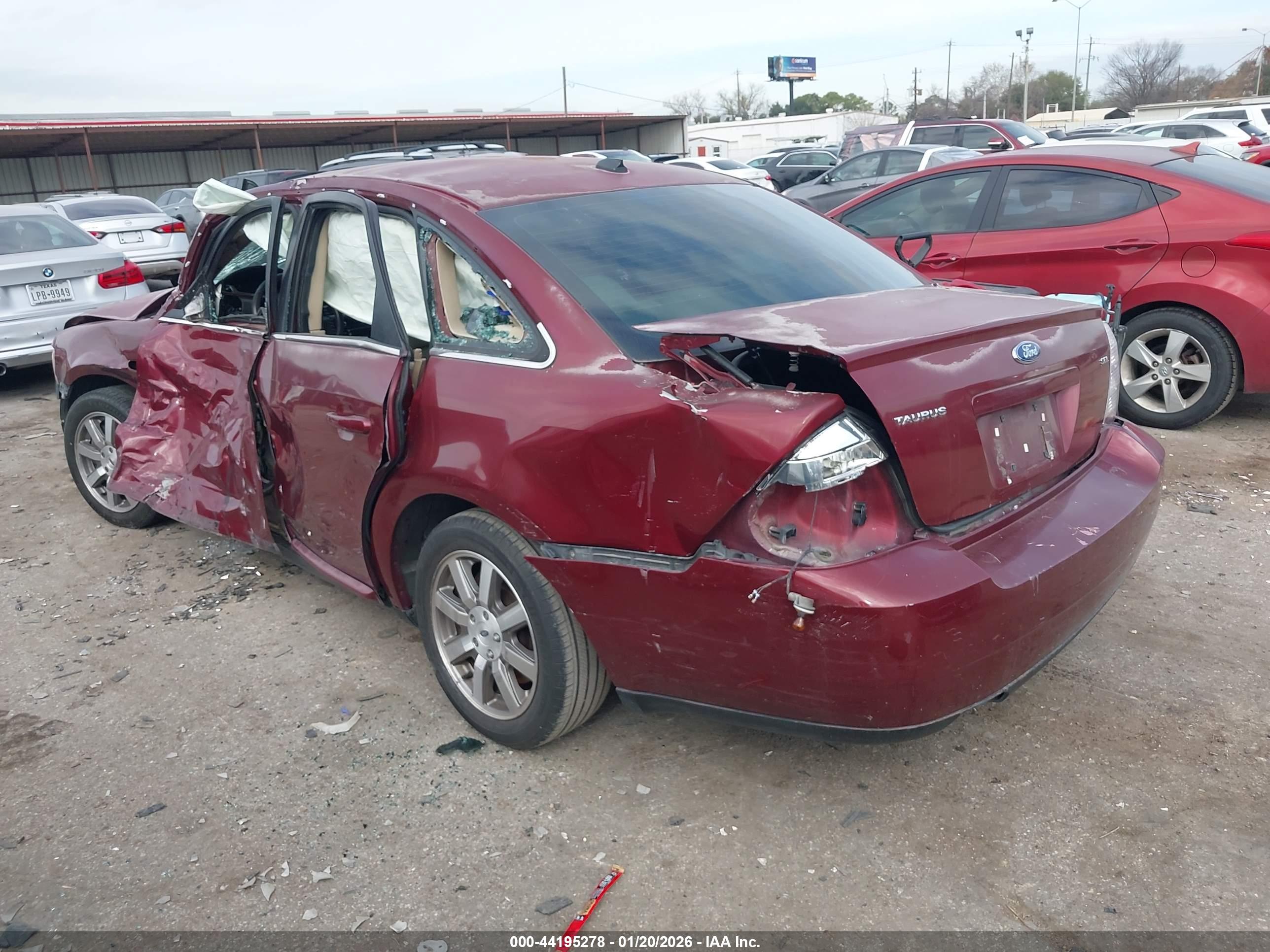 FORD TAURUS image 3