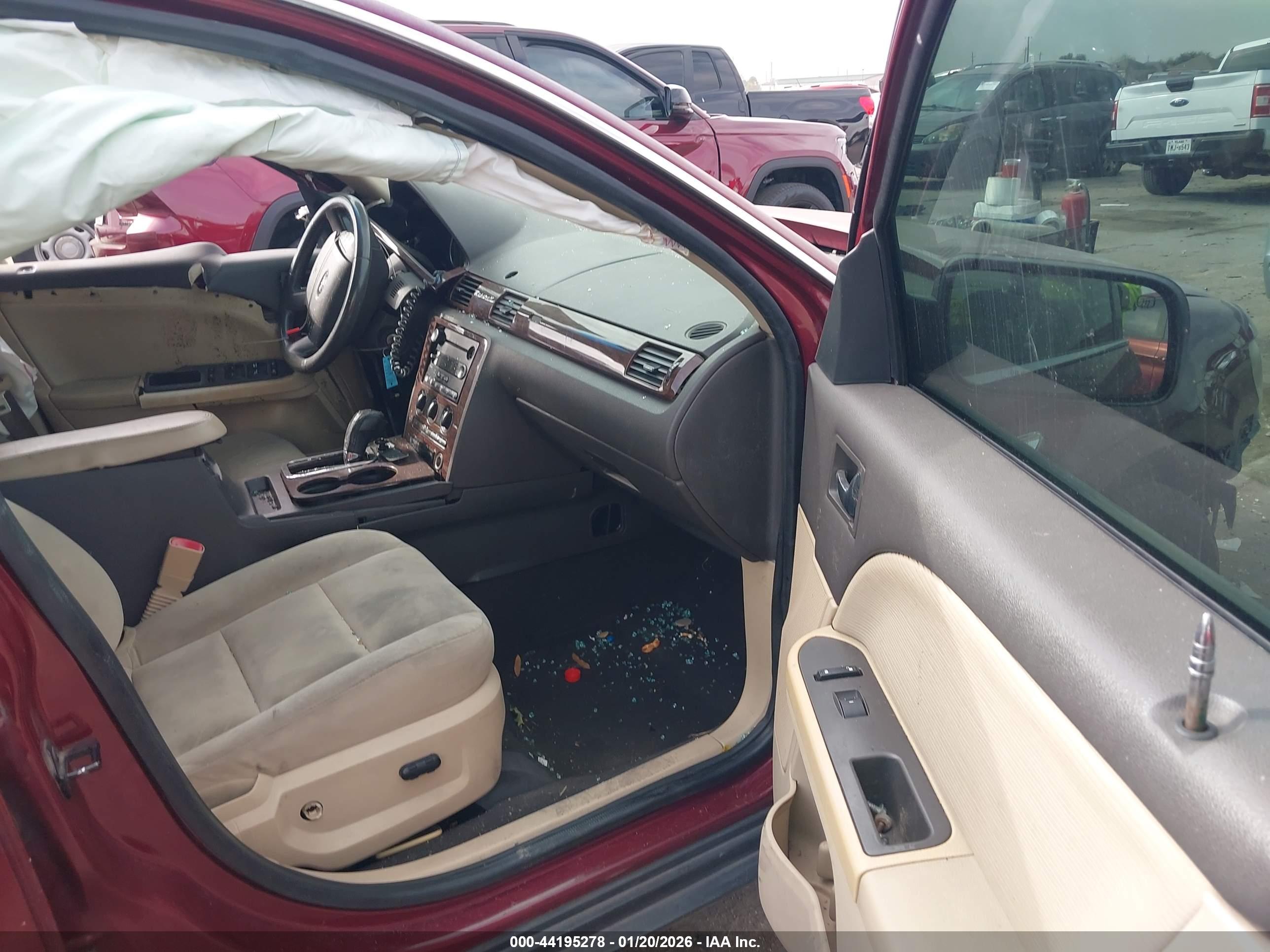 FORD TAURUS image 5