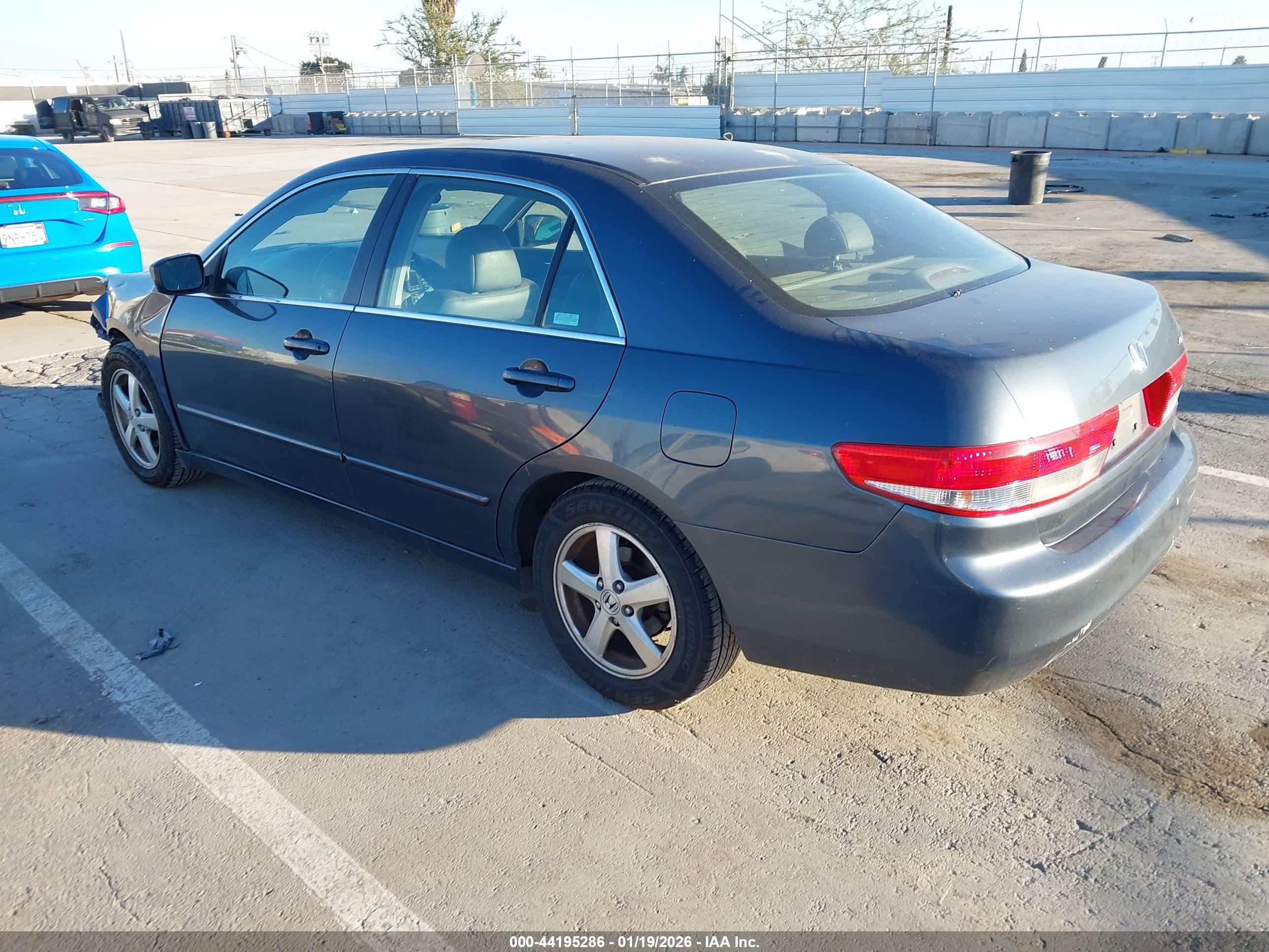 HONDA ACCORD image 3
