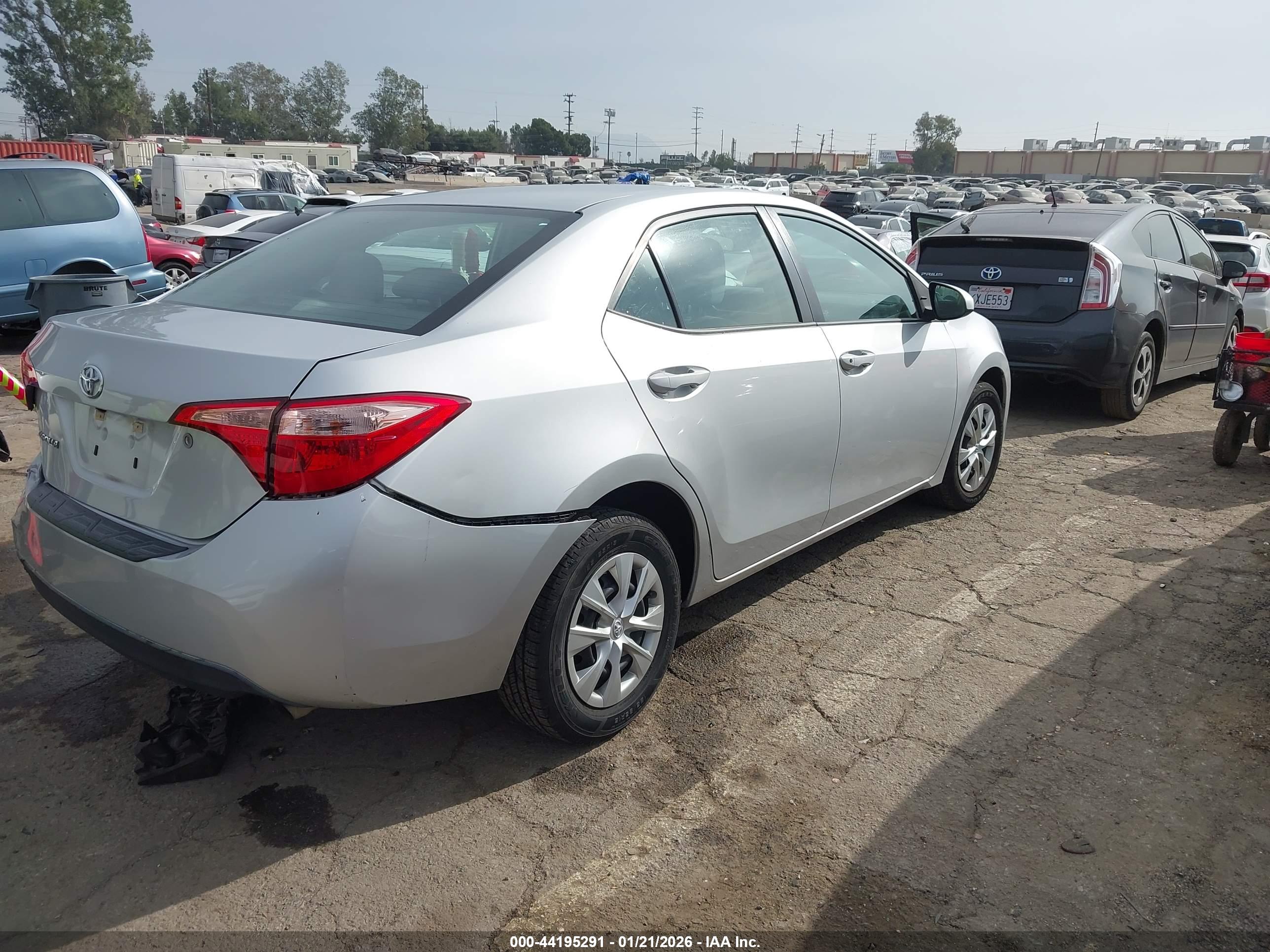 TOYOTA COROLLA image 4
