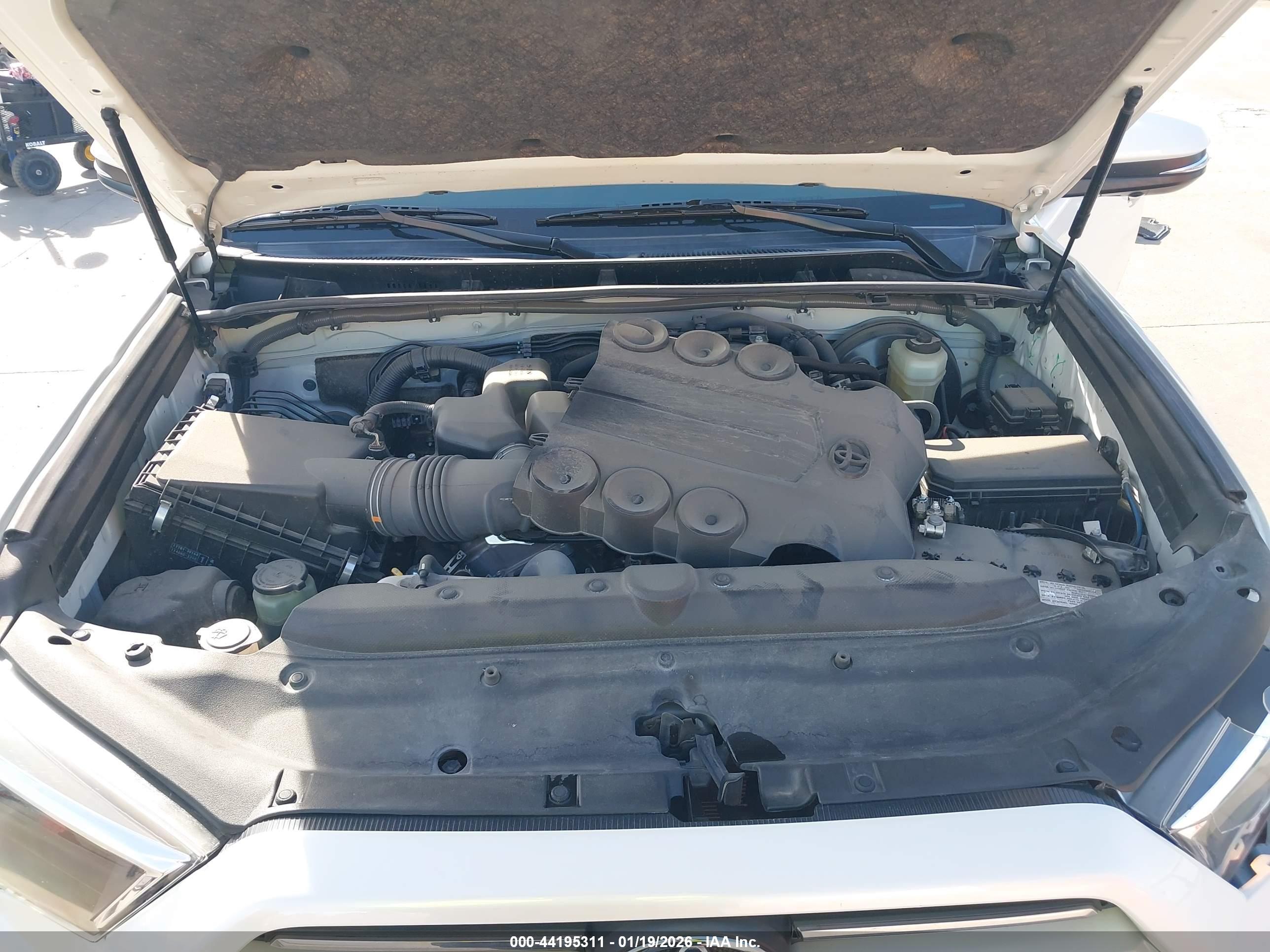 TOYOTA 4RUNNER image 10