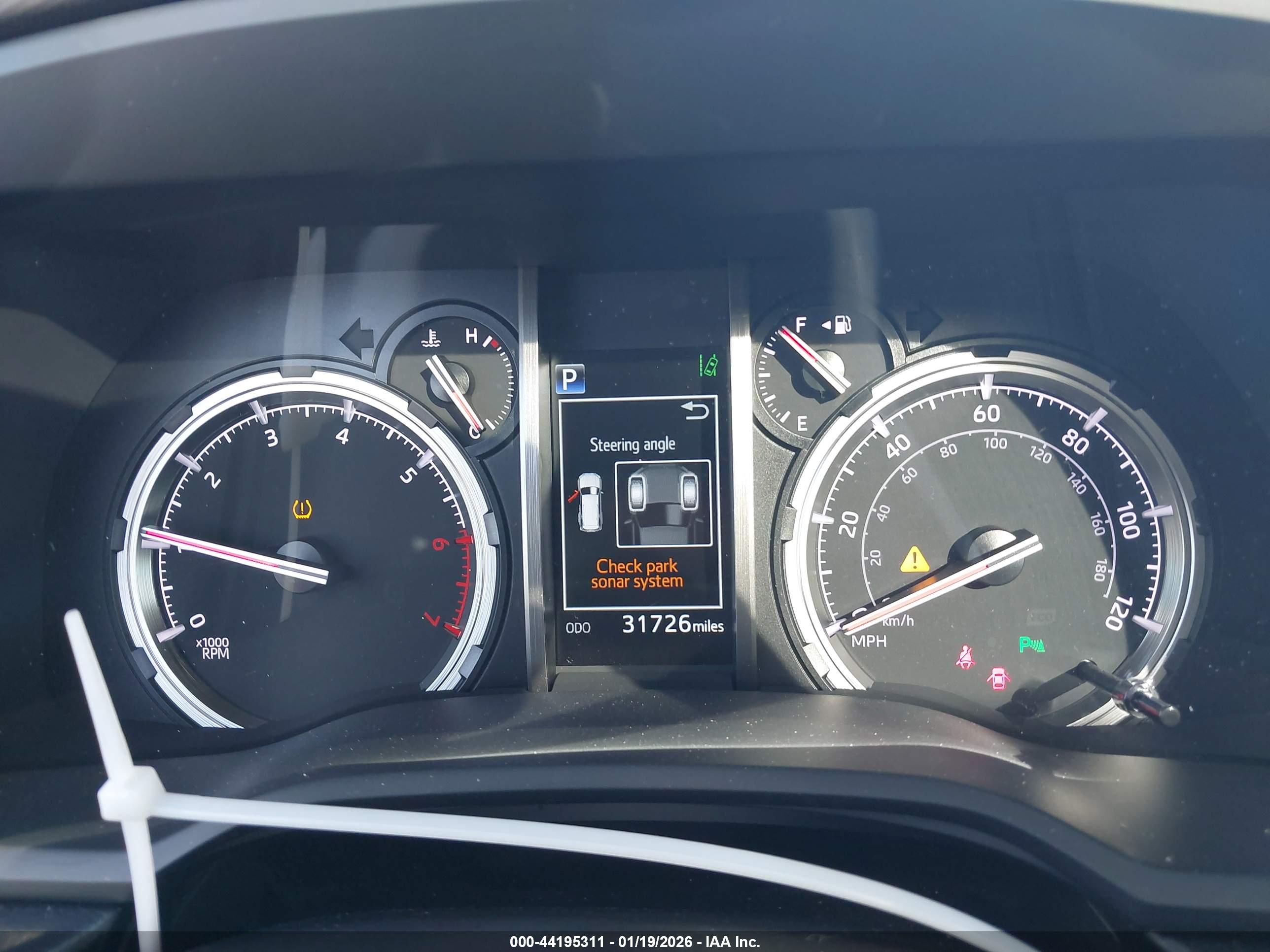 TOYOTA 4RUNNER image 7
