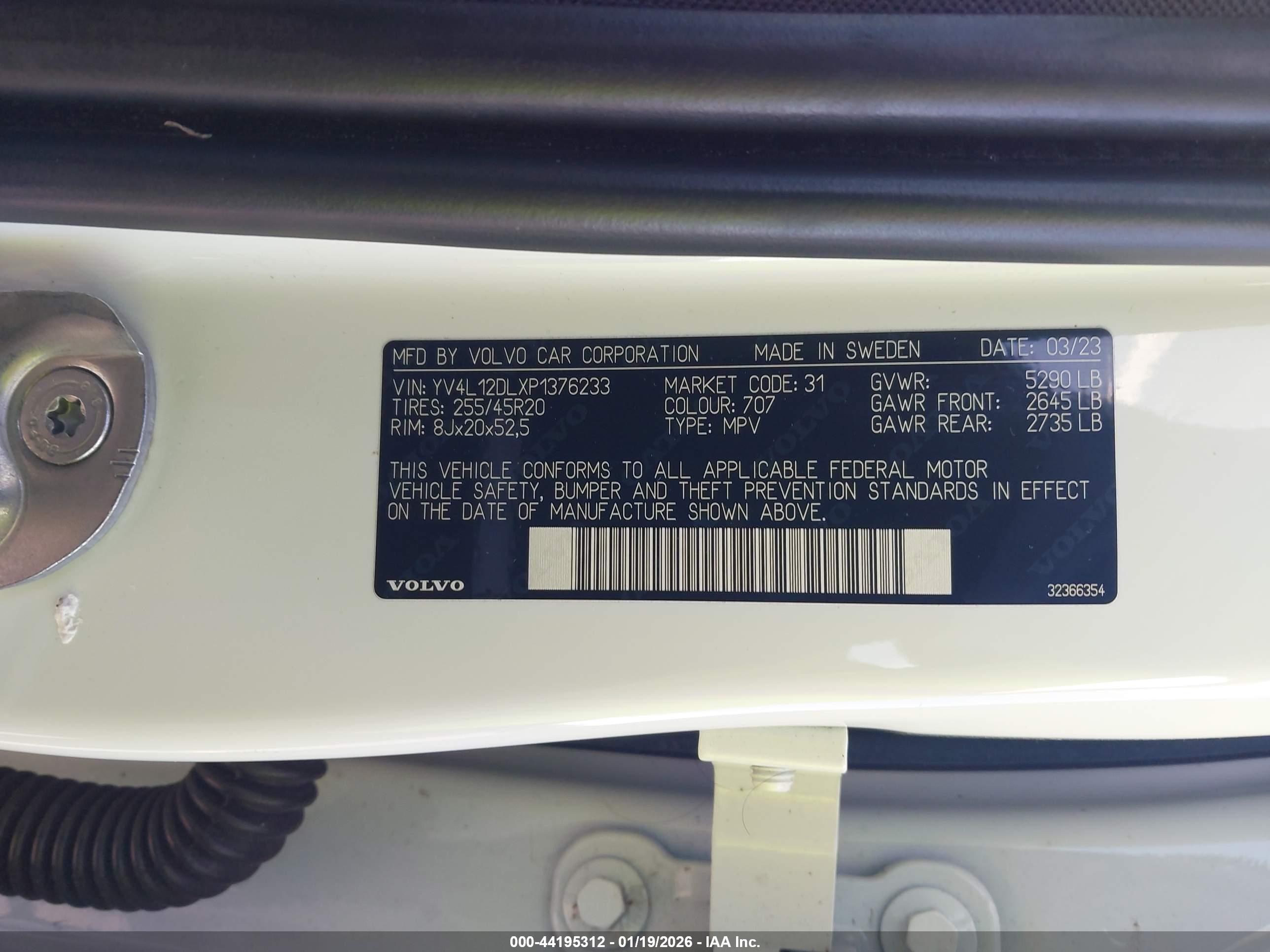 VOLVO XC60 image 9