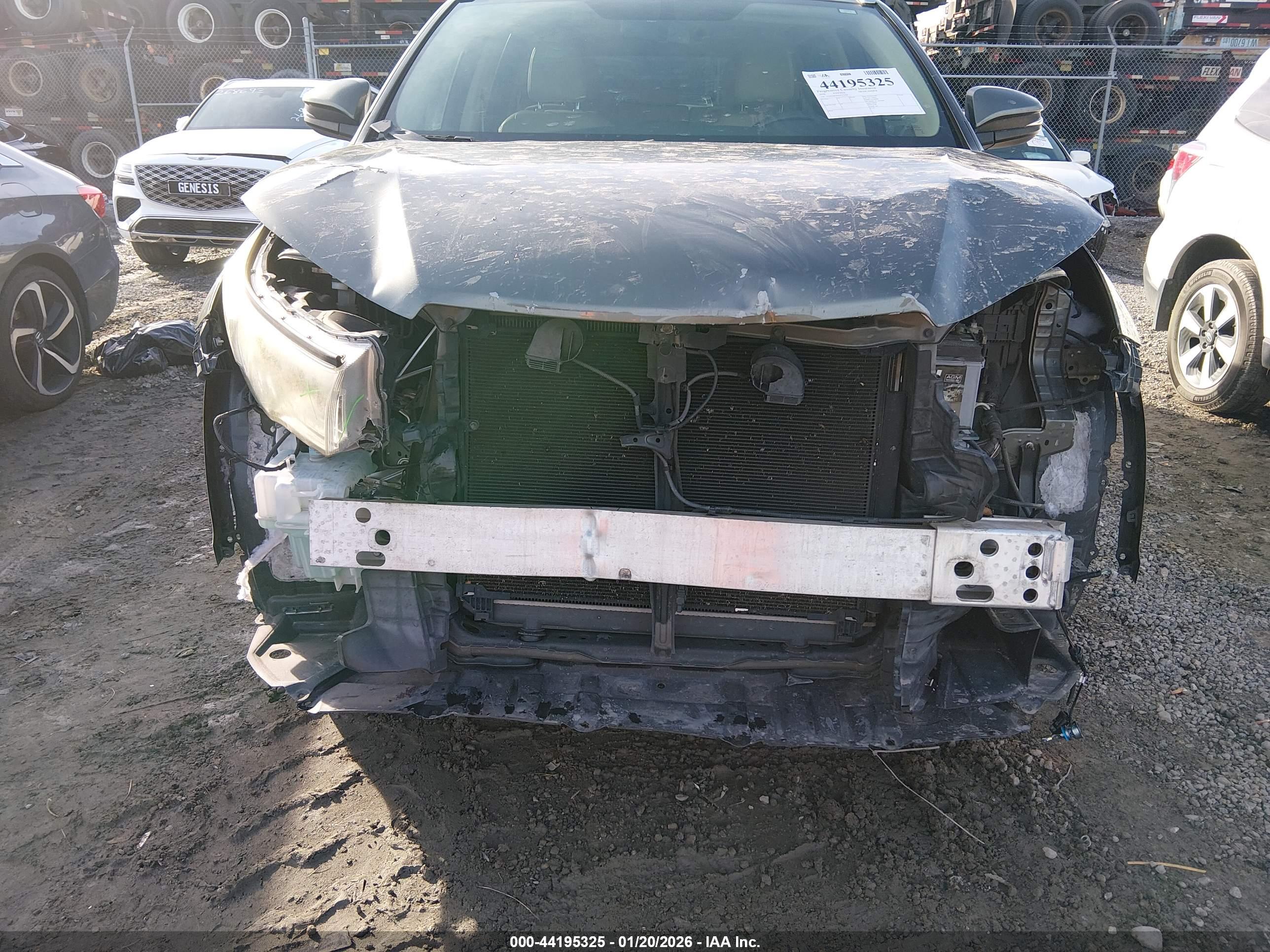 TOYOTA HIGHLANDER image 6
