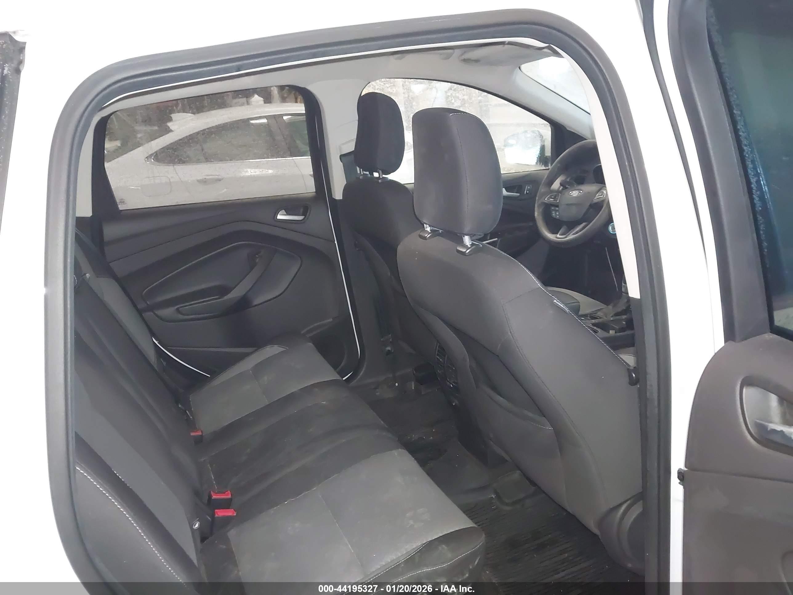 FORD ESCAPE image 8