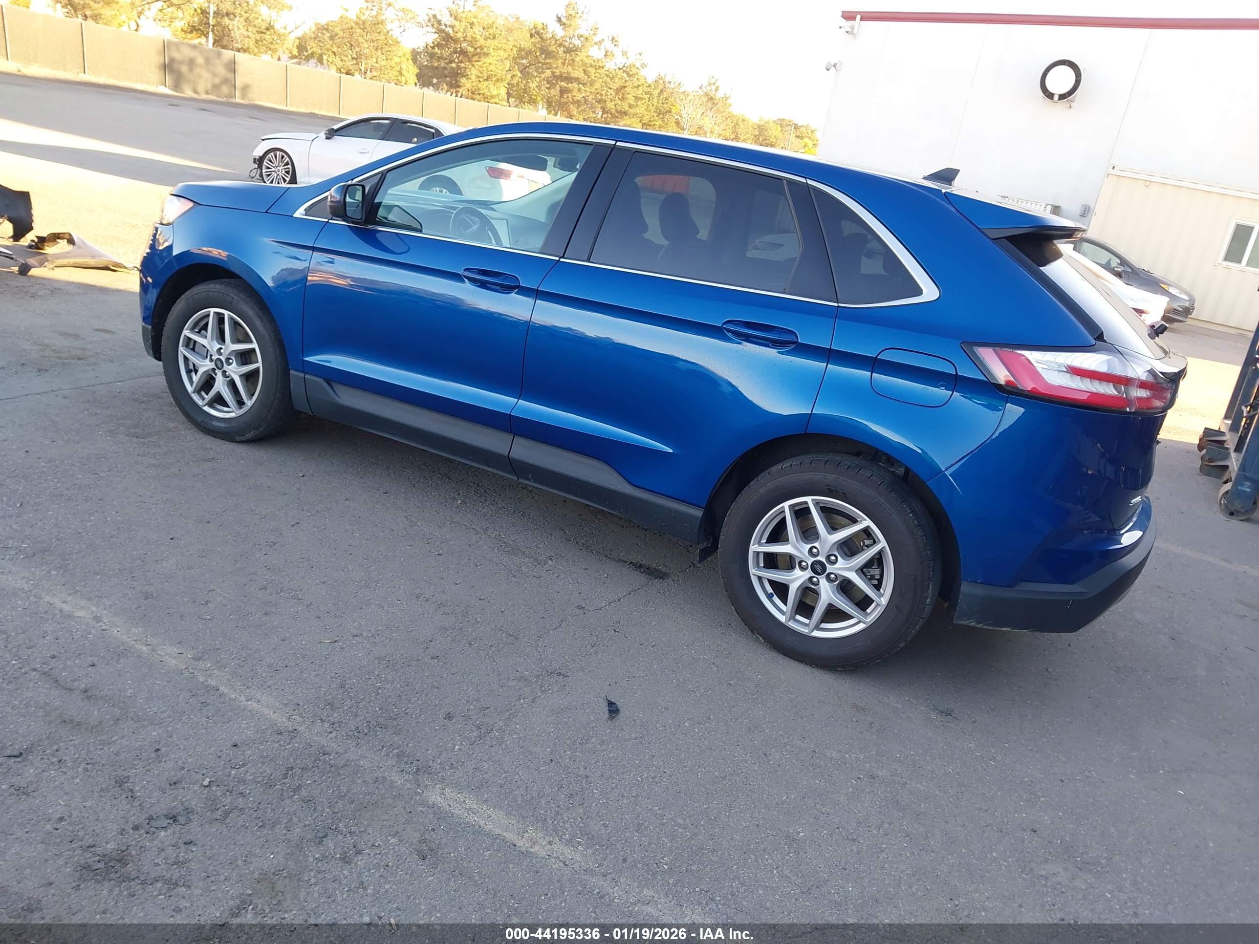 FORD EDGE image 3
