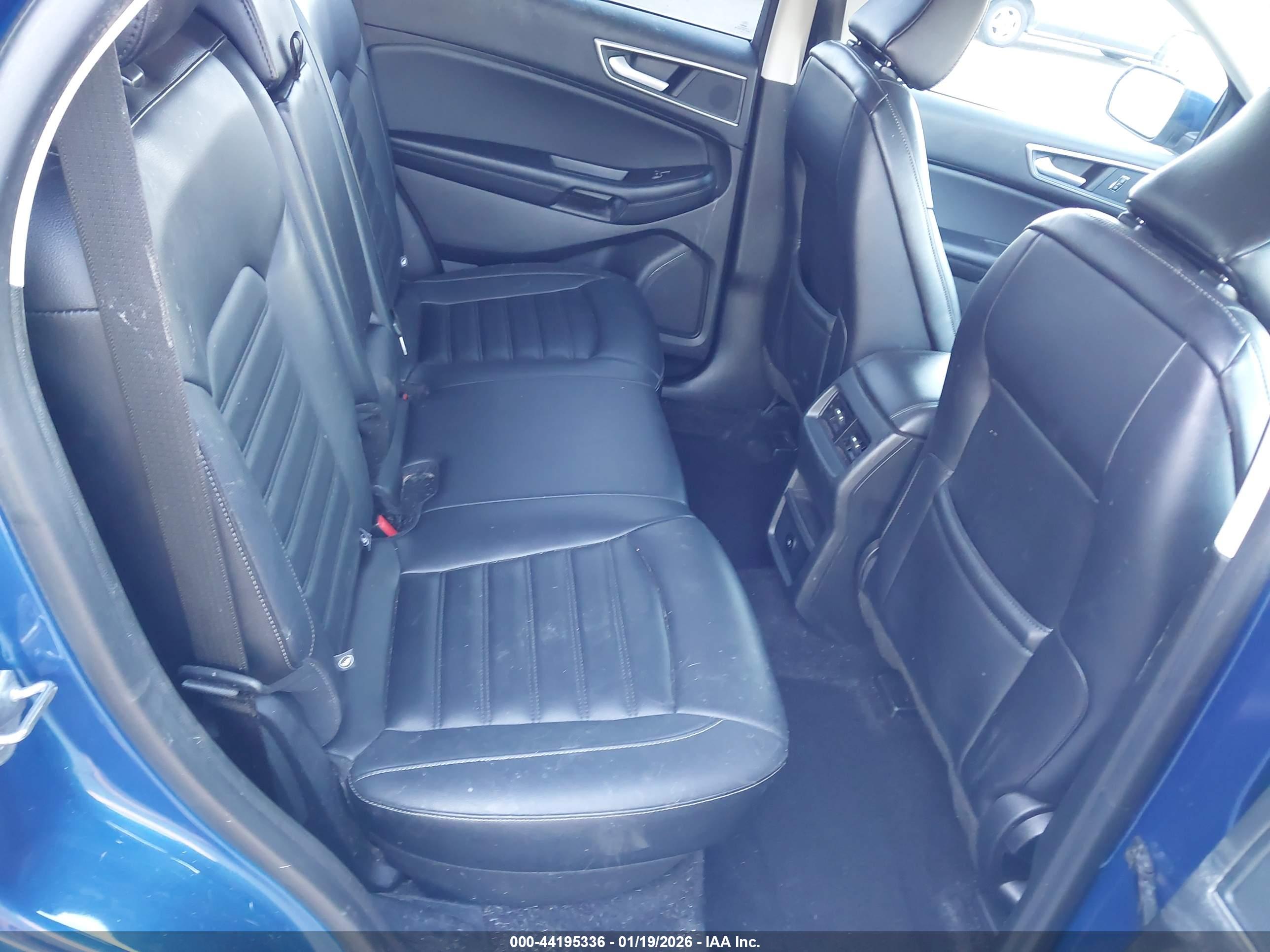 FORD EDGE image 8