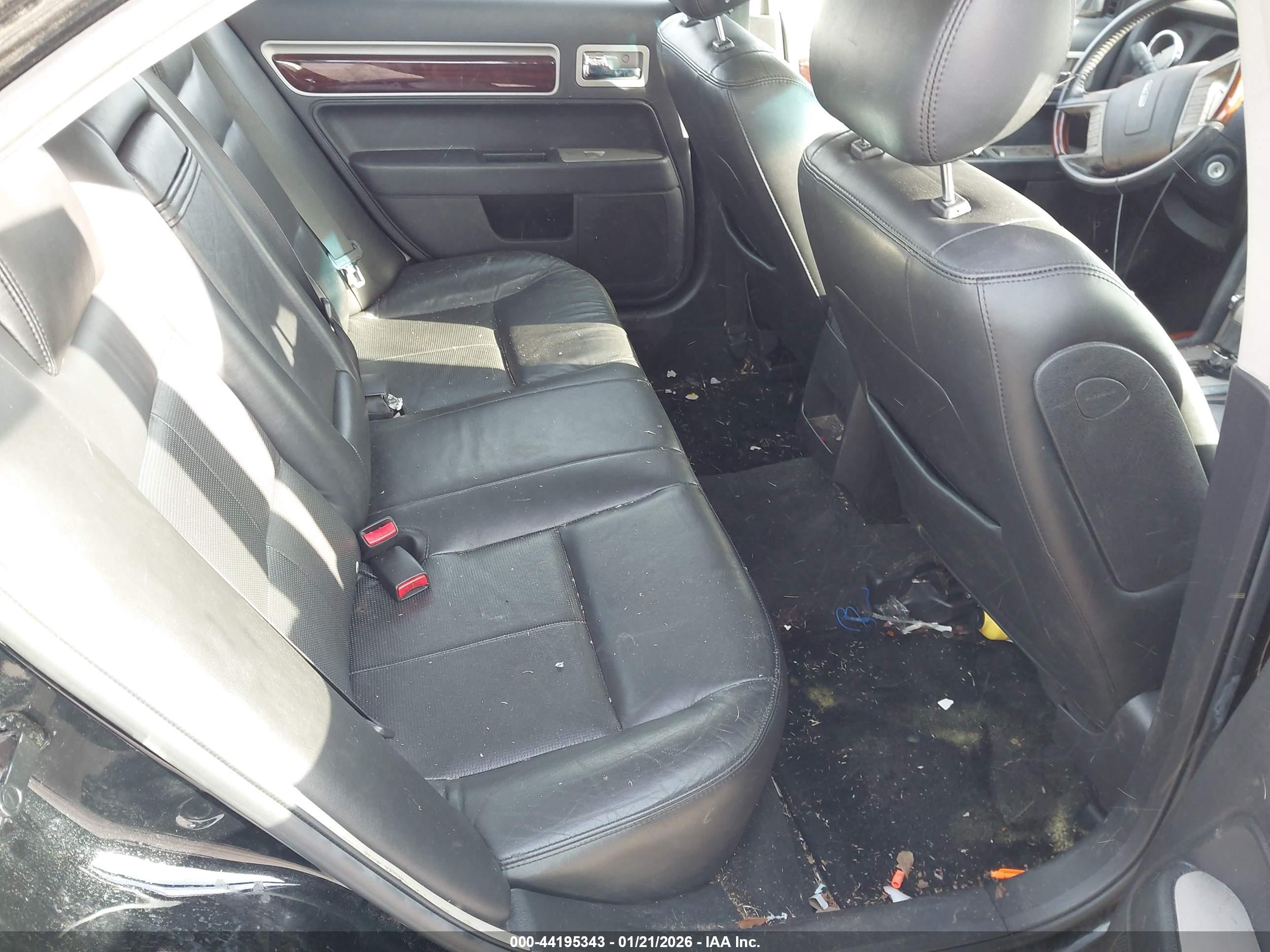 LINCOLN MKZ image 8