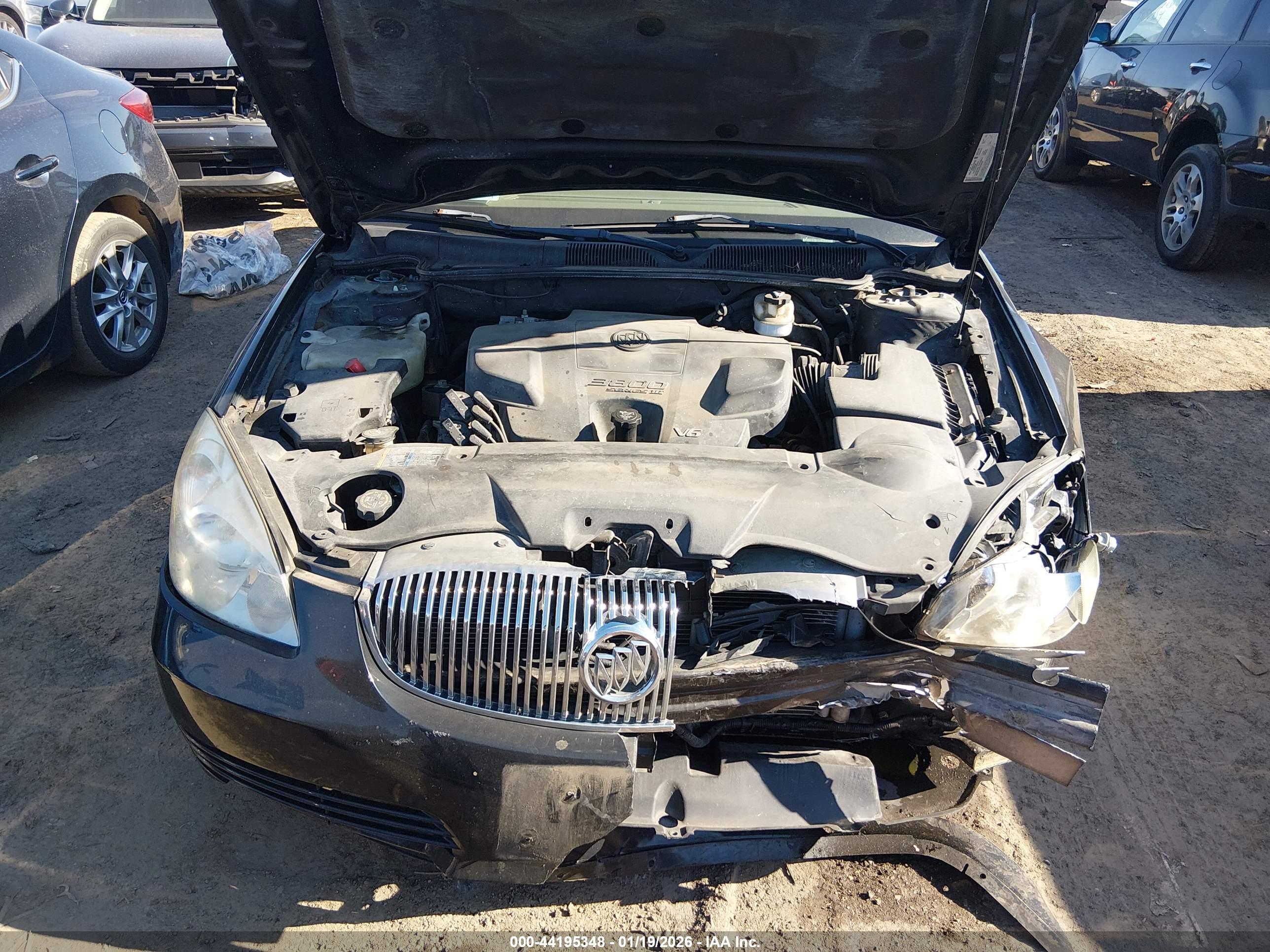 BUICK LUCERNE image 10