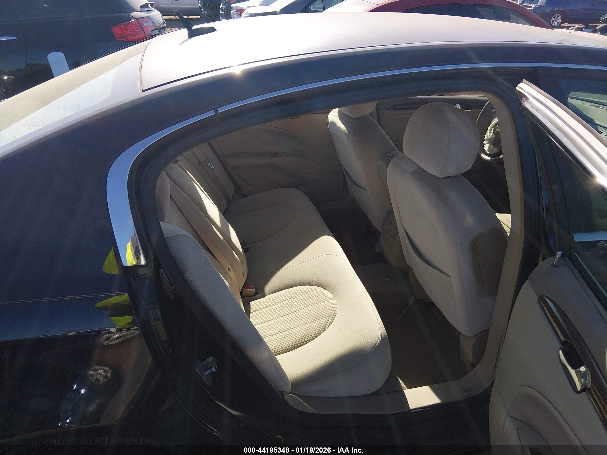 BUICK LUCERNE image 8