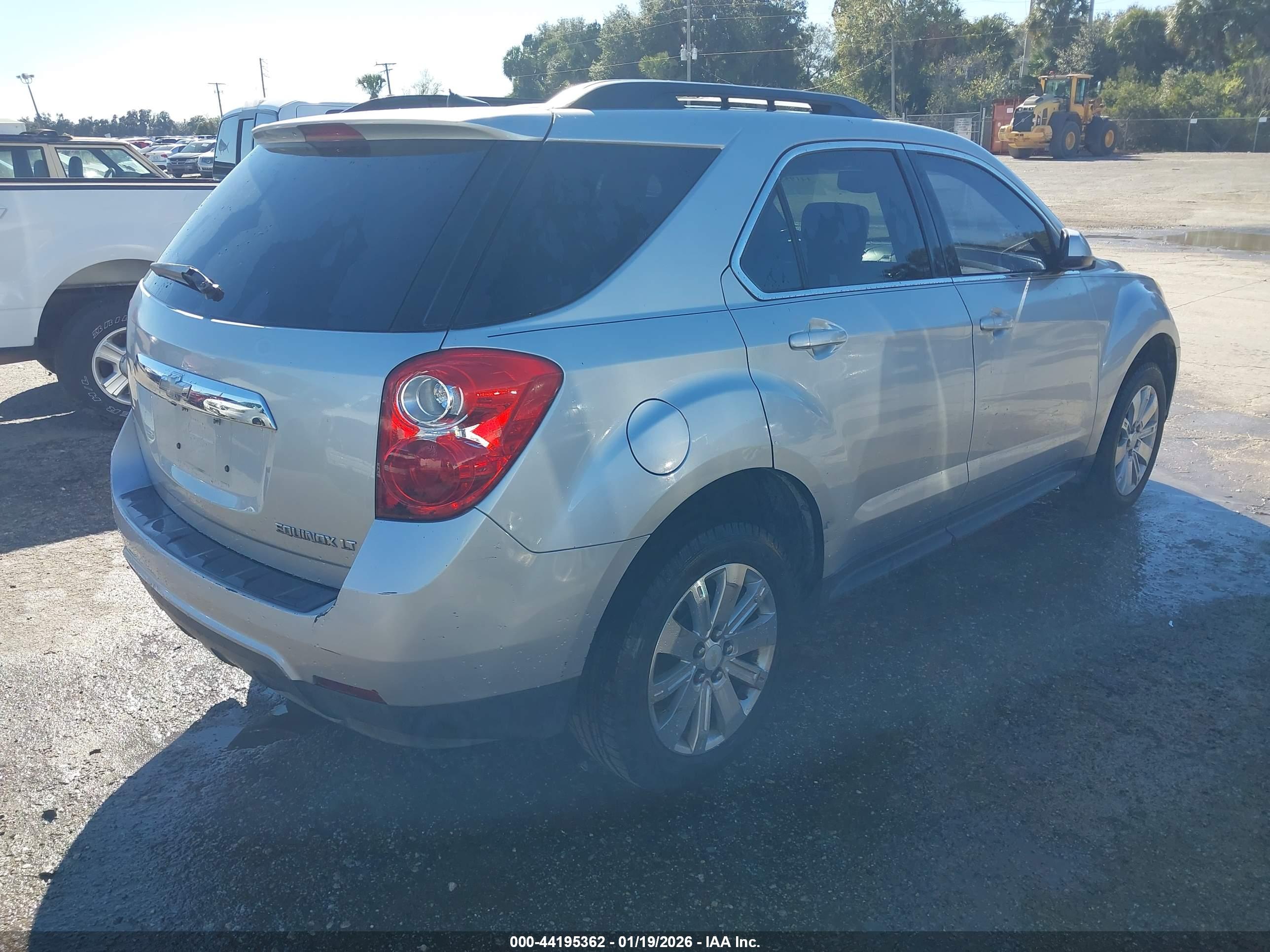CHEVROLET EQUINOX image 4