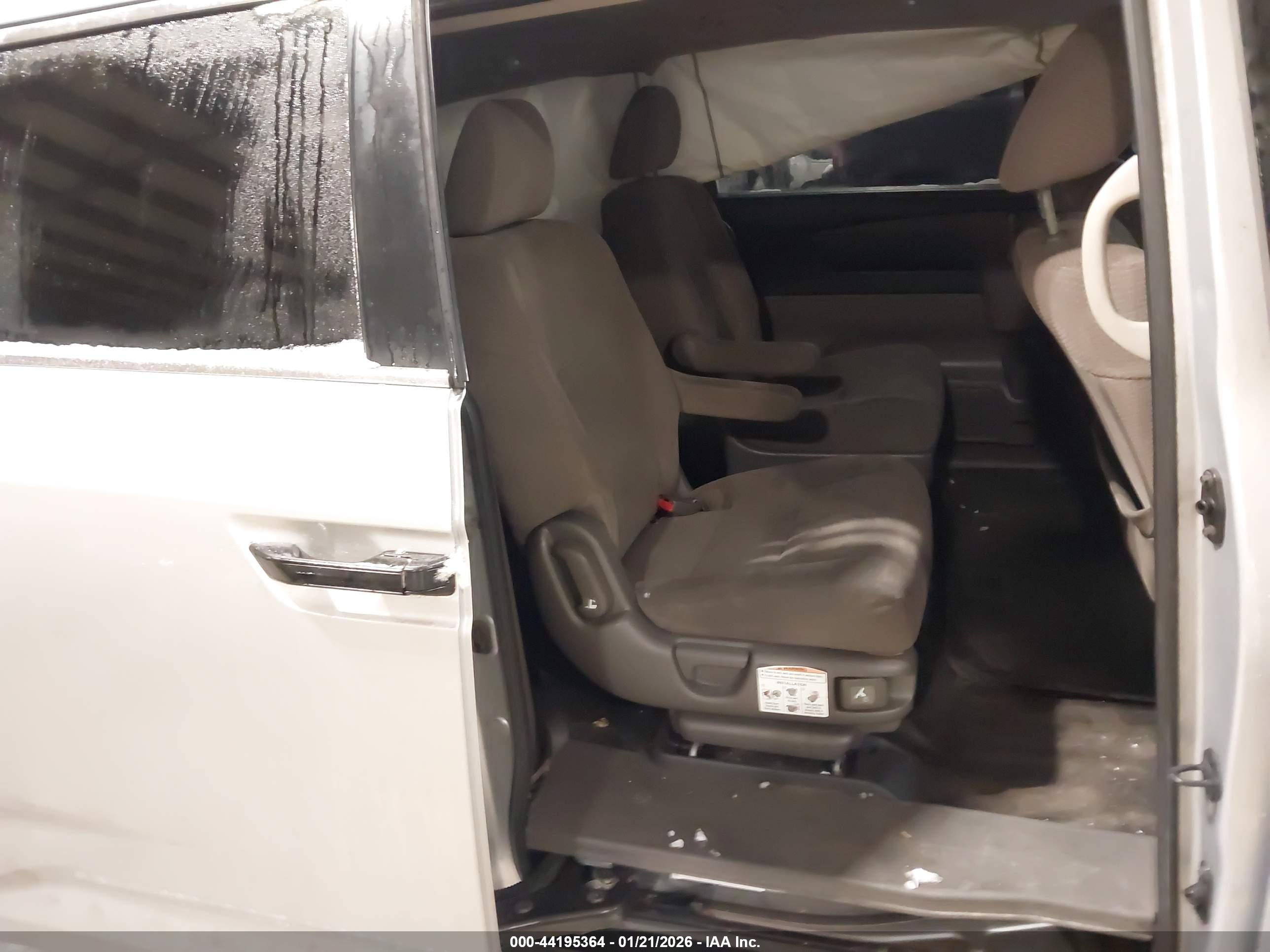HONDA ODYSSEY image 8