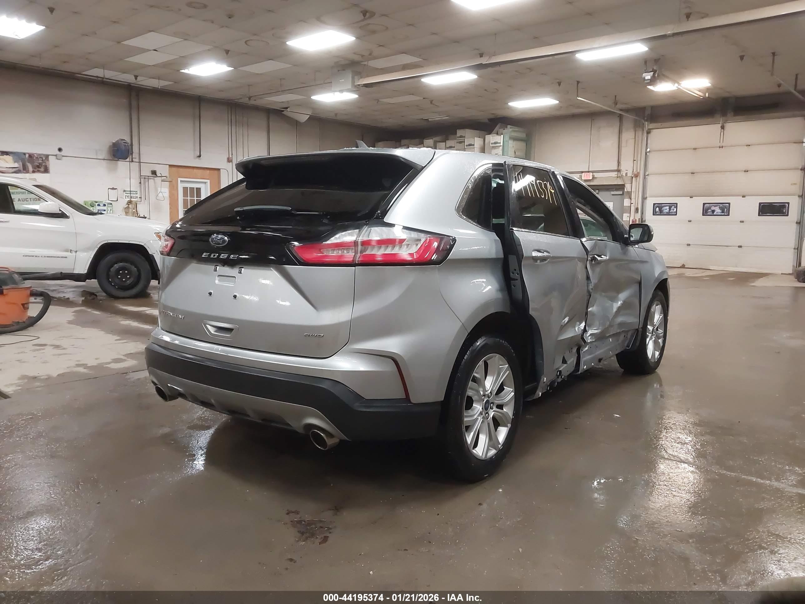 FORD EDGE image 4