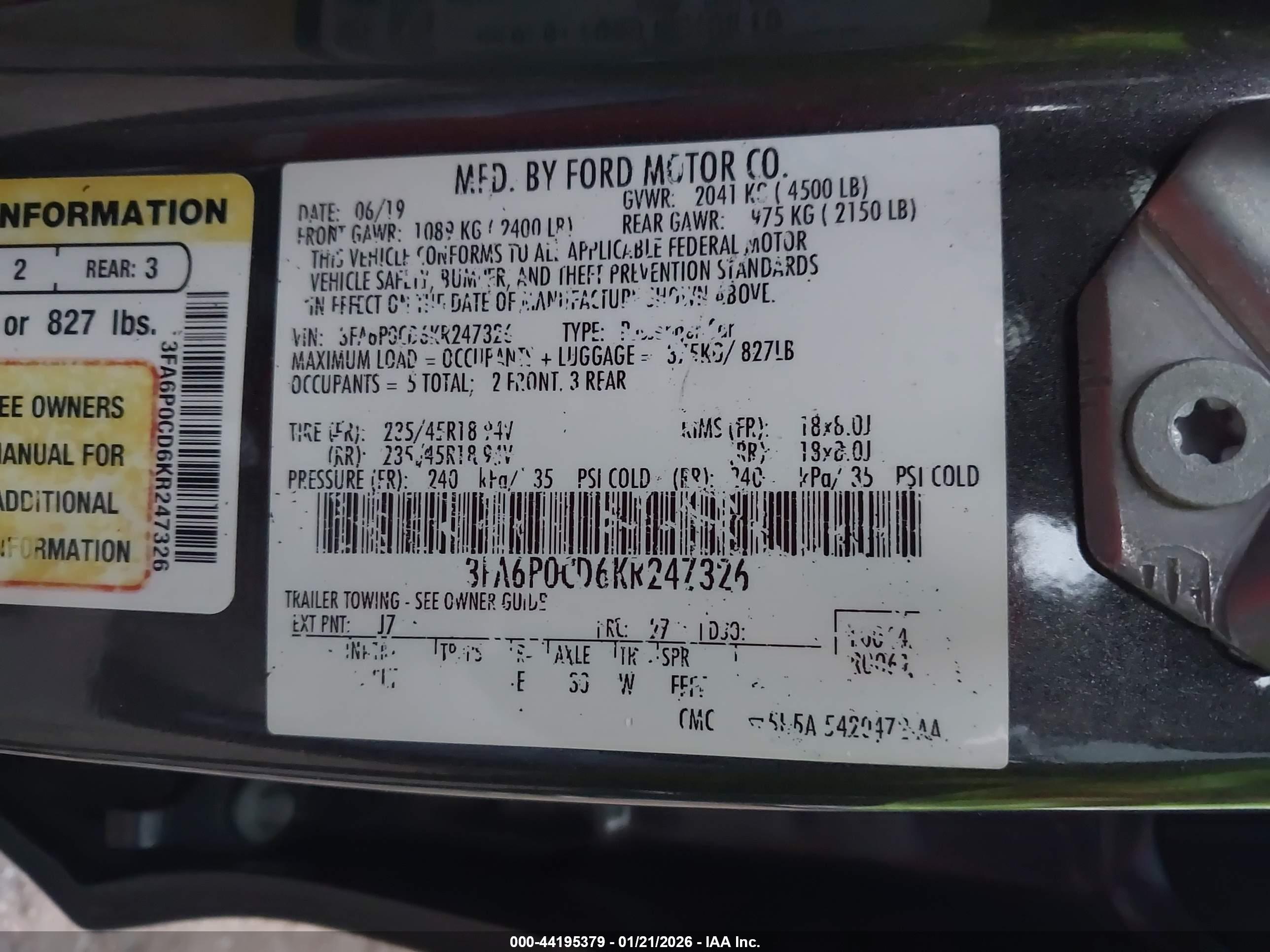 FORD FUSION image 9