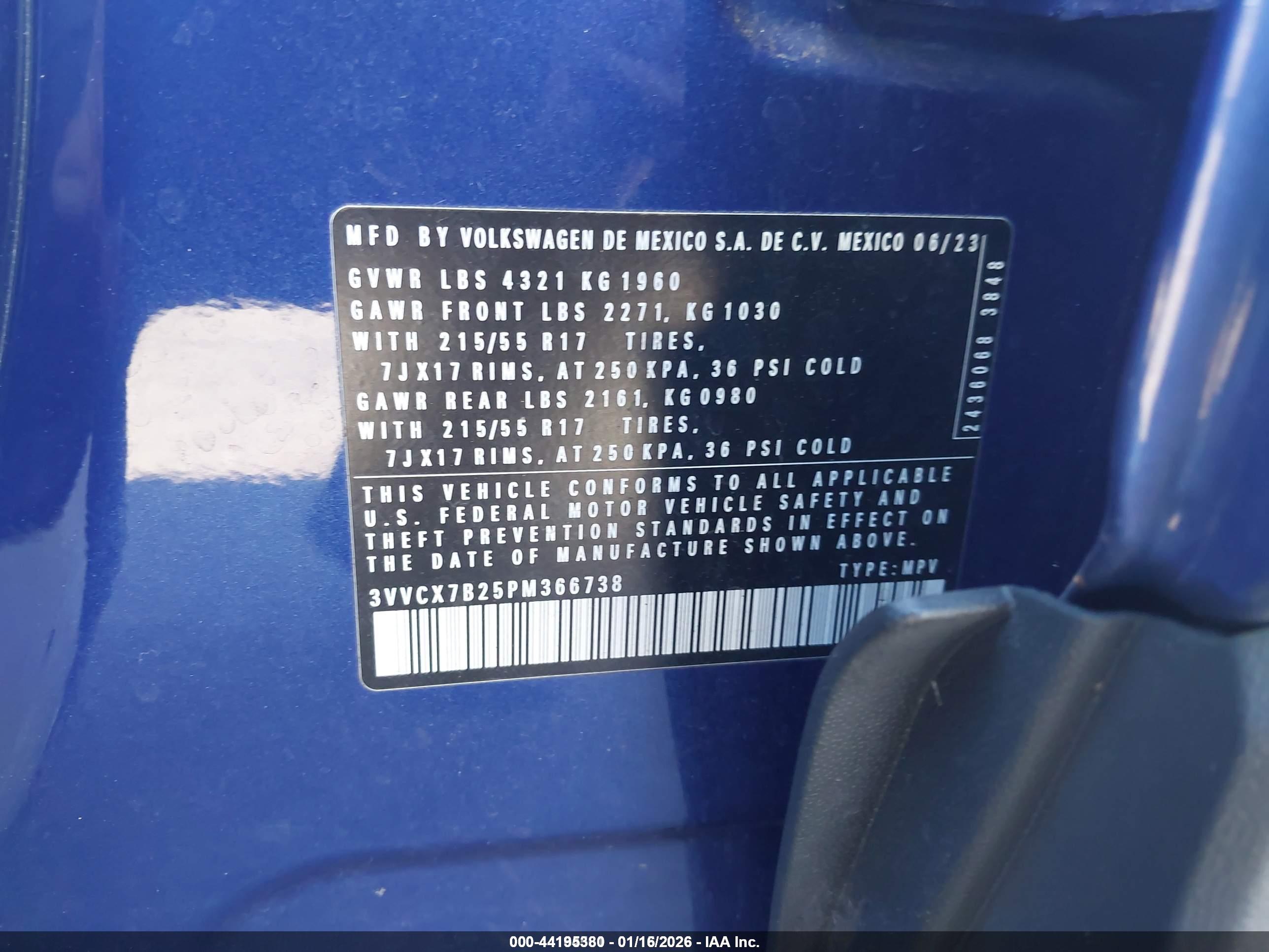 VOLKSWAGEN TAOS image 9